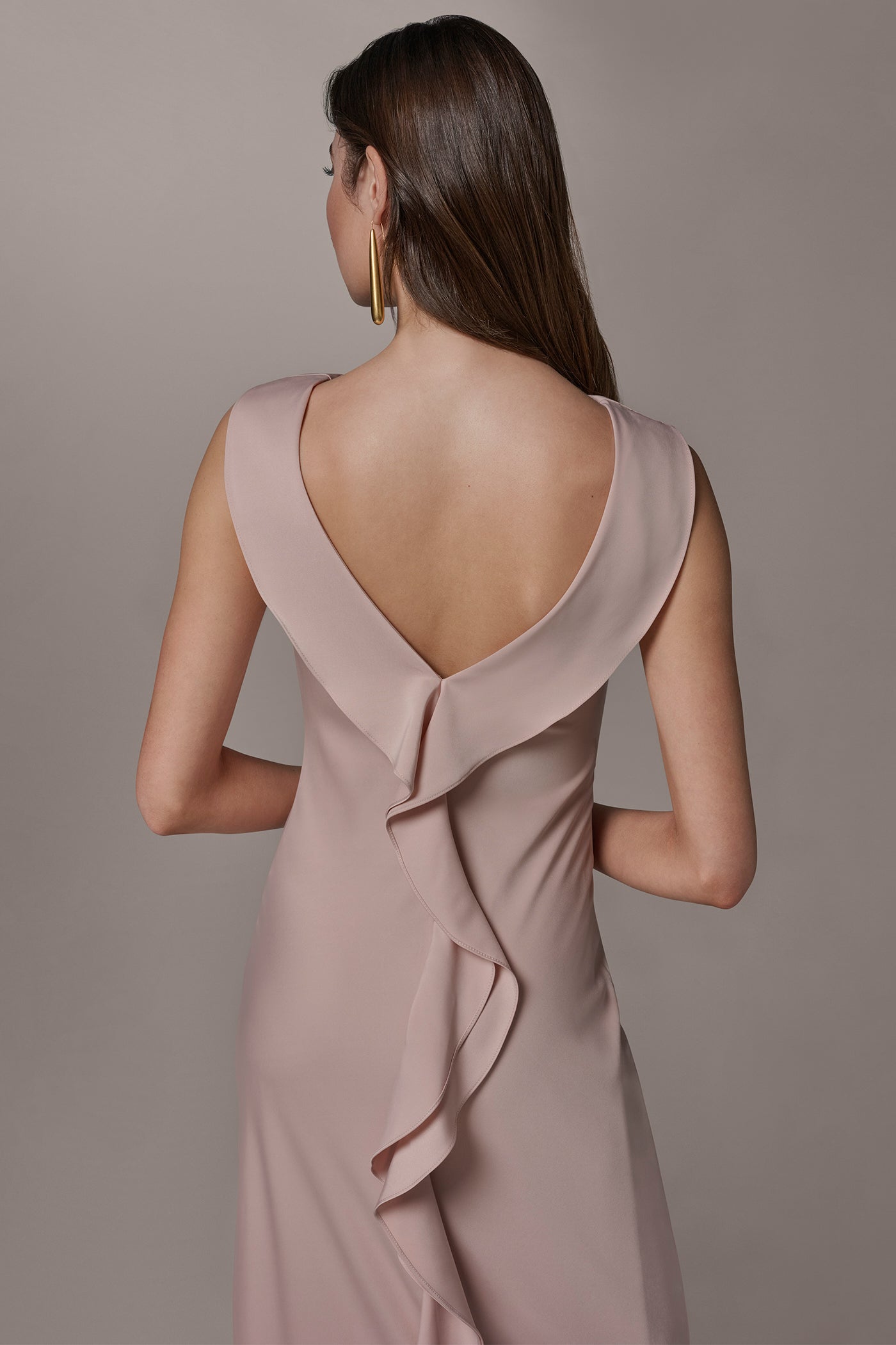 Donna Karan | SATIN RUFFLE BACK GOWN