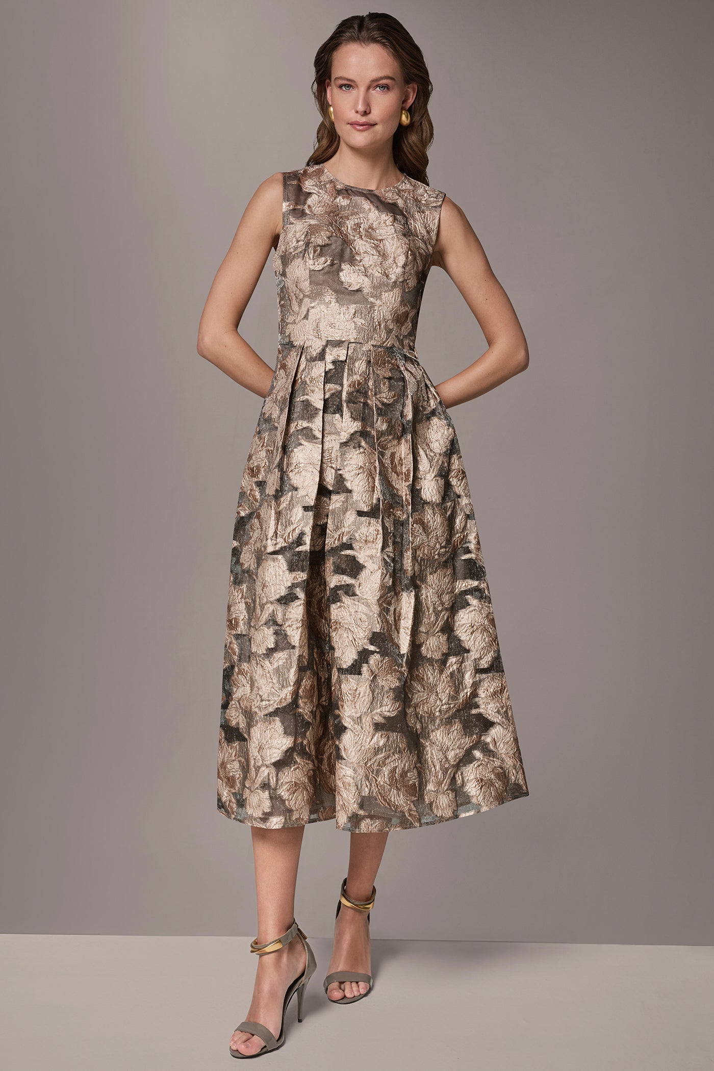 Donna Karan | FLORAL-JACQUARD MIDI GOWN