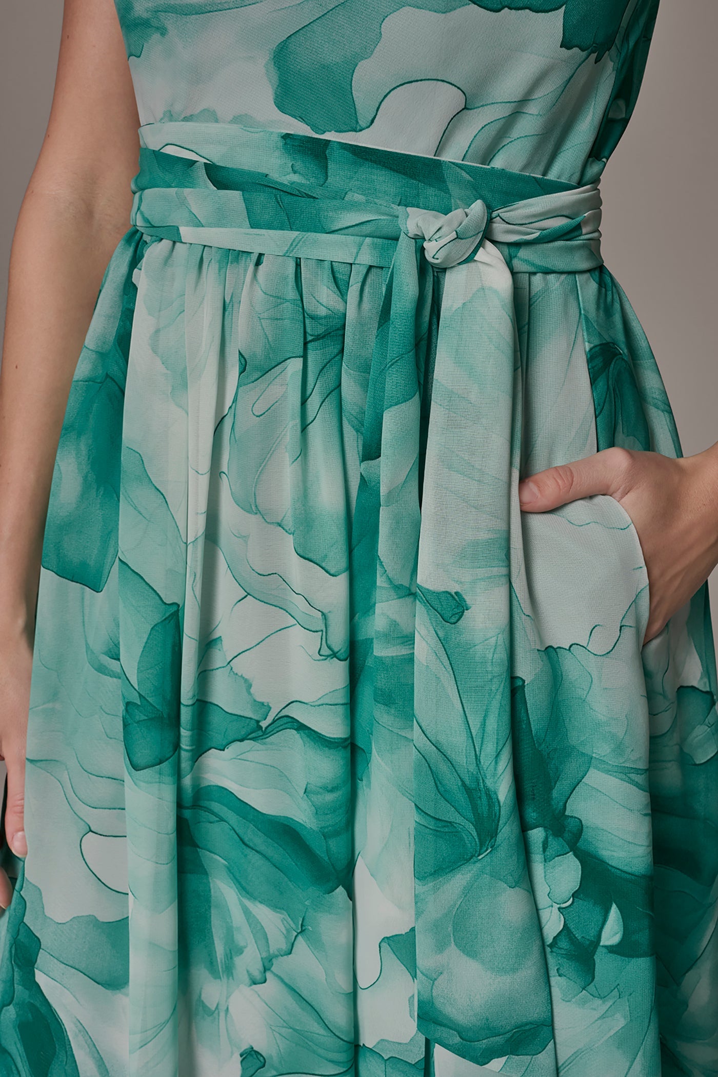 Donna Karan | CHIFFON FLORAL ONE-SHOULDER GOWN