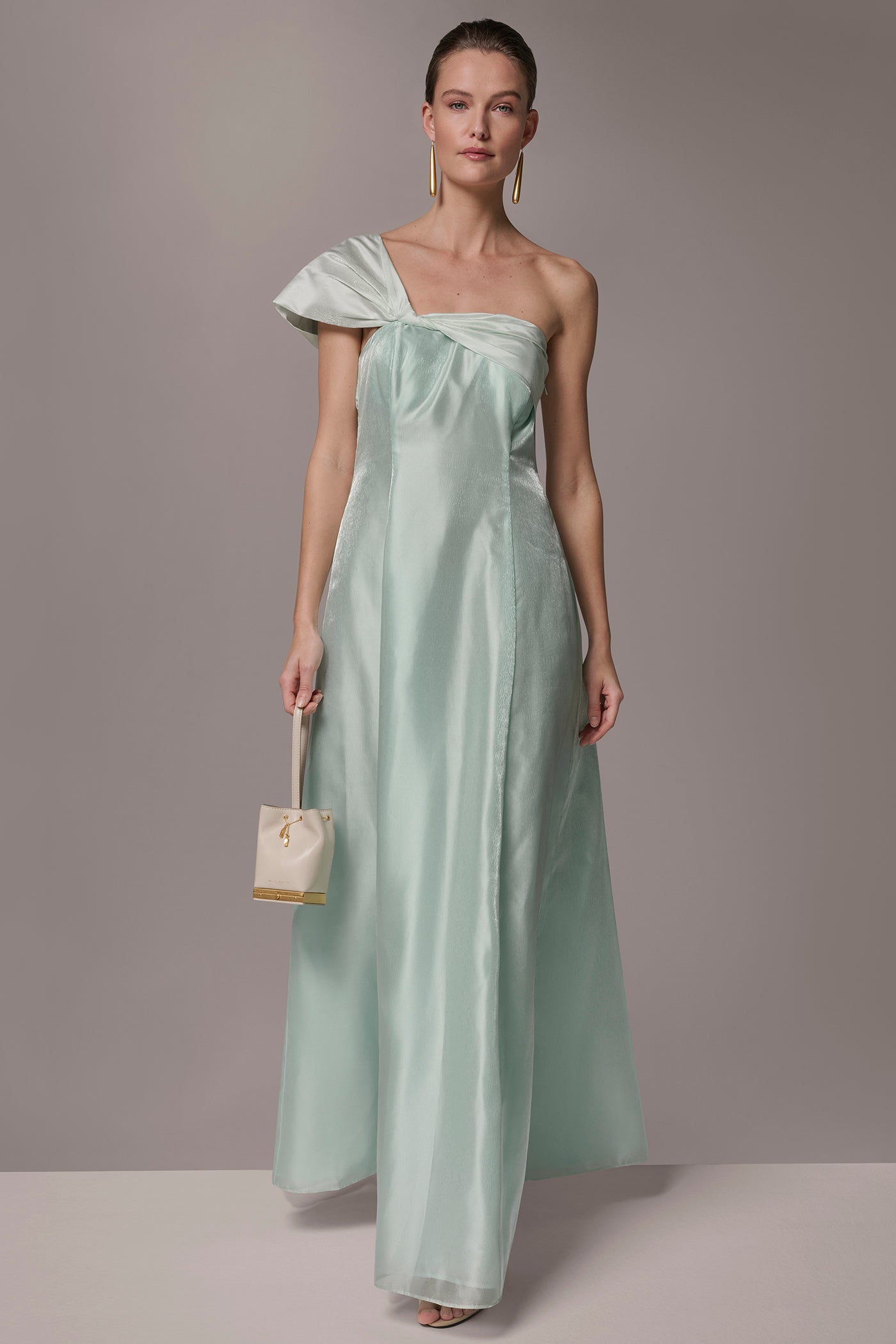 Donna Karan | ORGANZA TWIST ONE-SHOULDER BALL GOWN