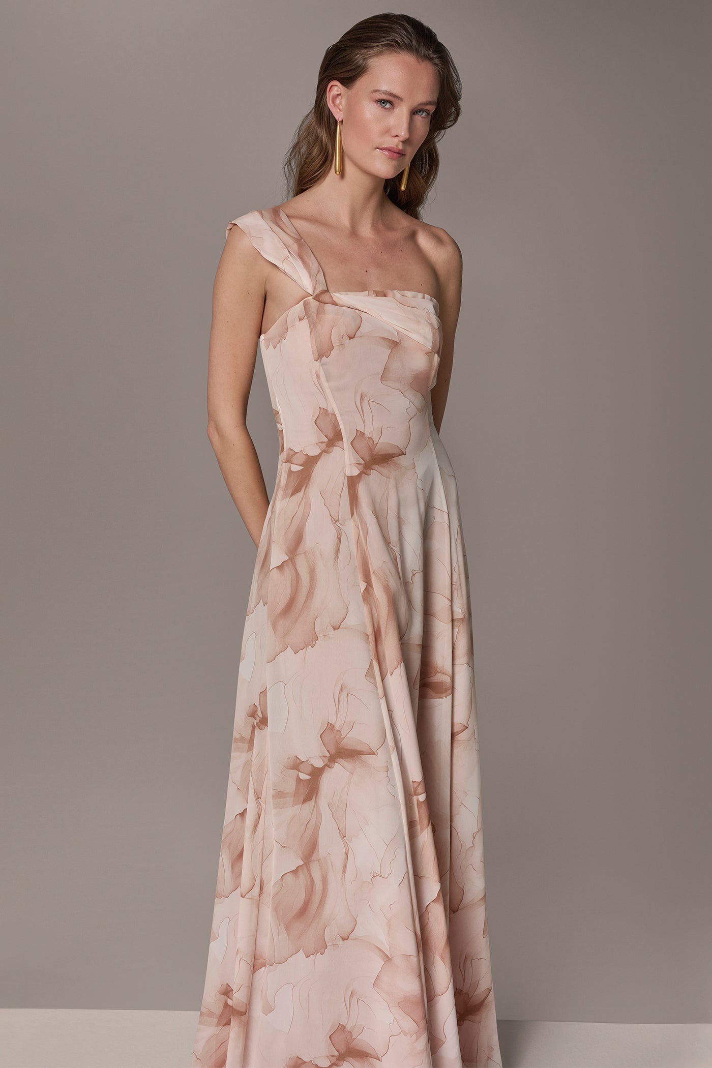 Donna Karan | CHIFFON FLORAL ONE-SHOULDER TWIST BALL GOWN