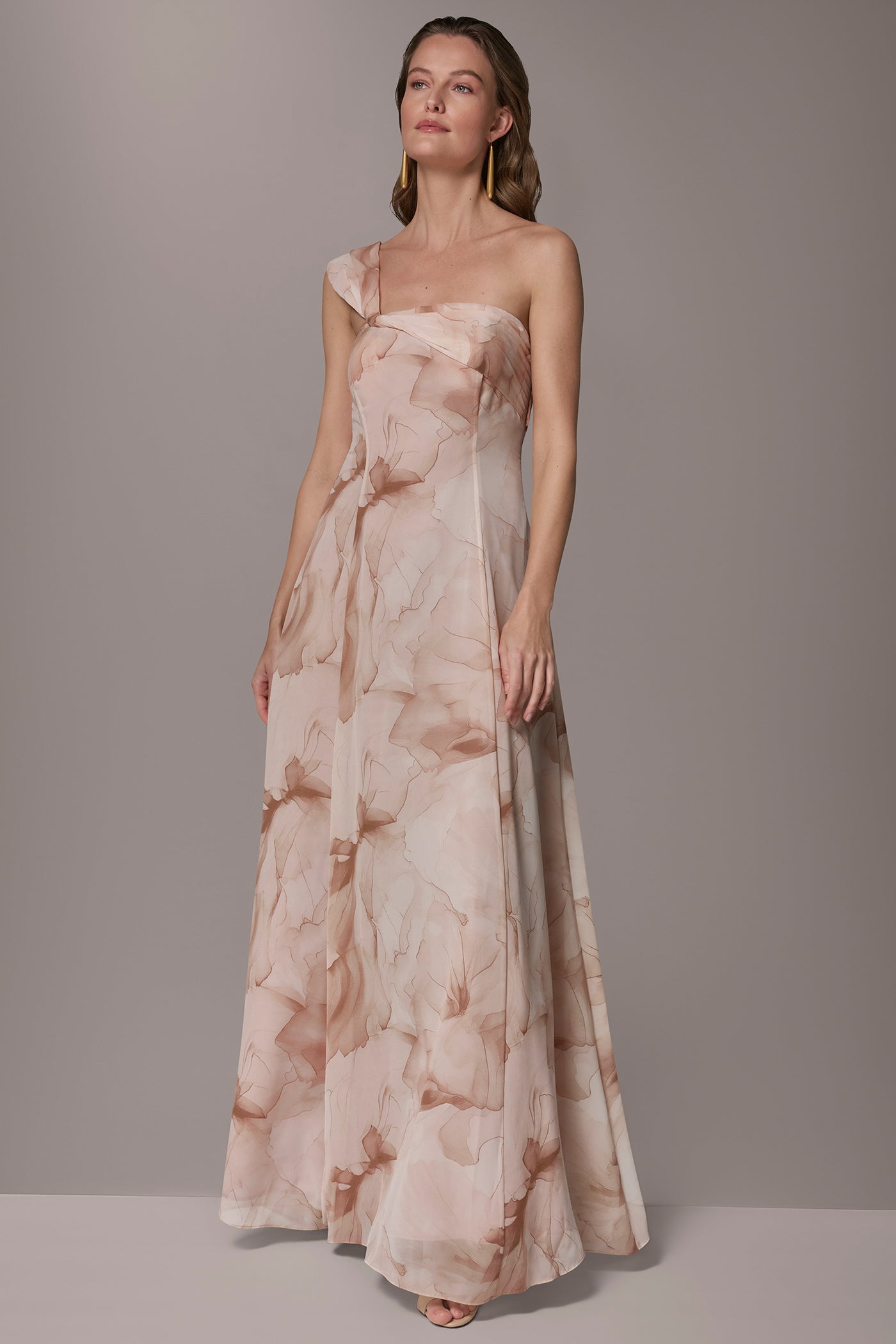 Donna Karan | CHIFFON FLORAL ONE-SHOULDER TWIST BALL GOWN
