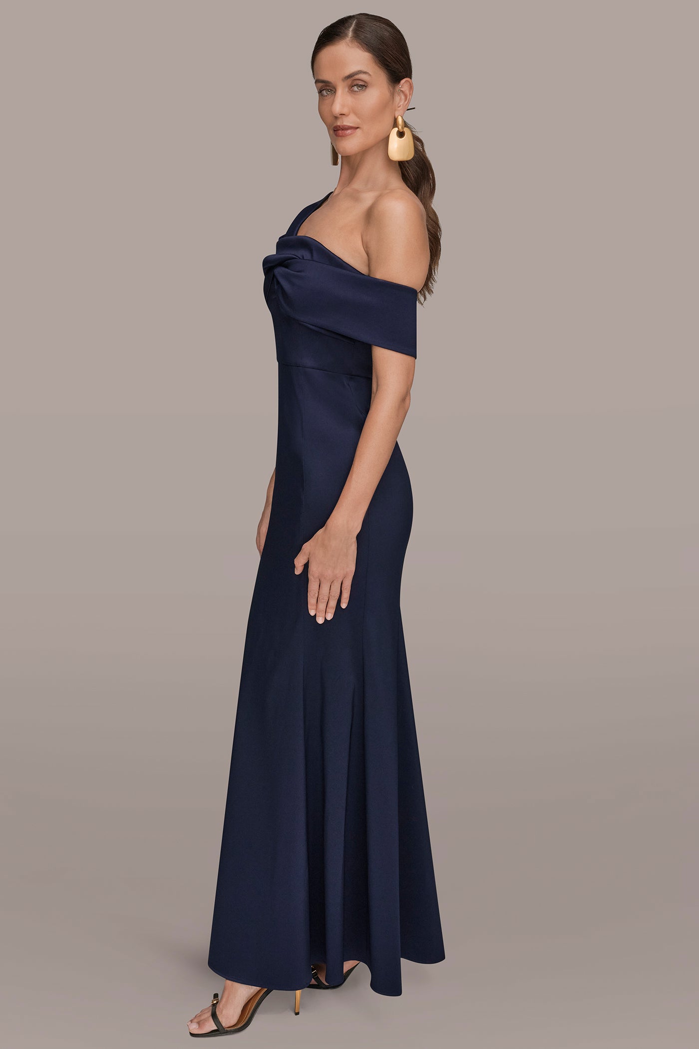 Donna Karan | MIKADO OFF-THE-SHOULDER GOWN