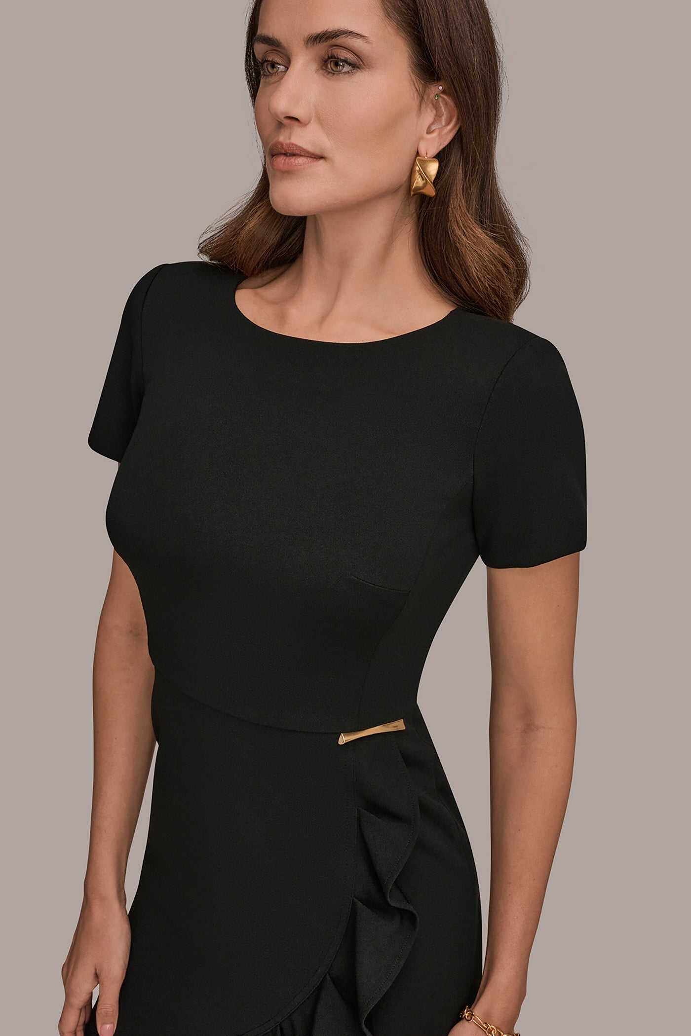 Donna Karan | SHORT SLEEVE RUFFLE SHEATH DRESS