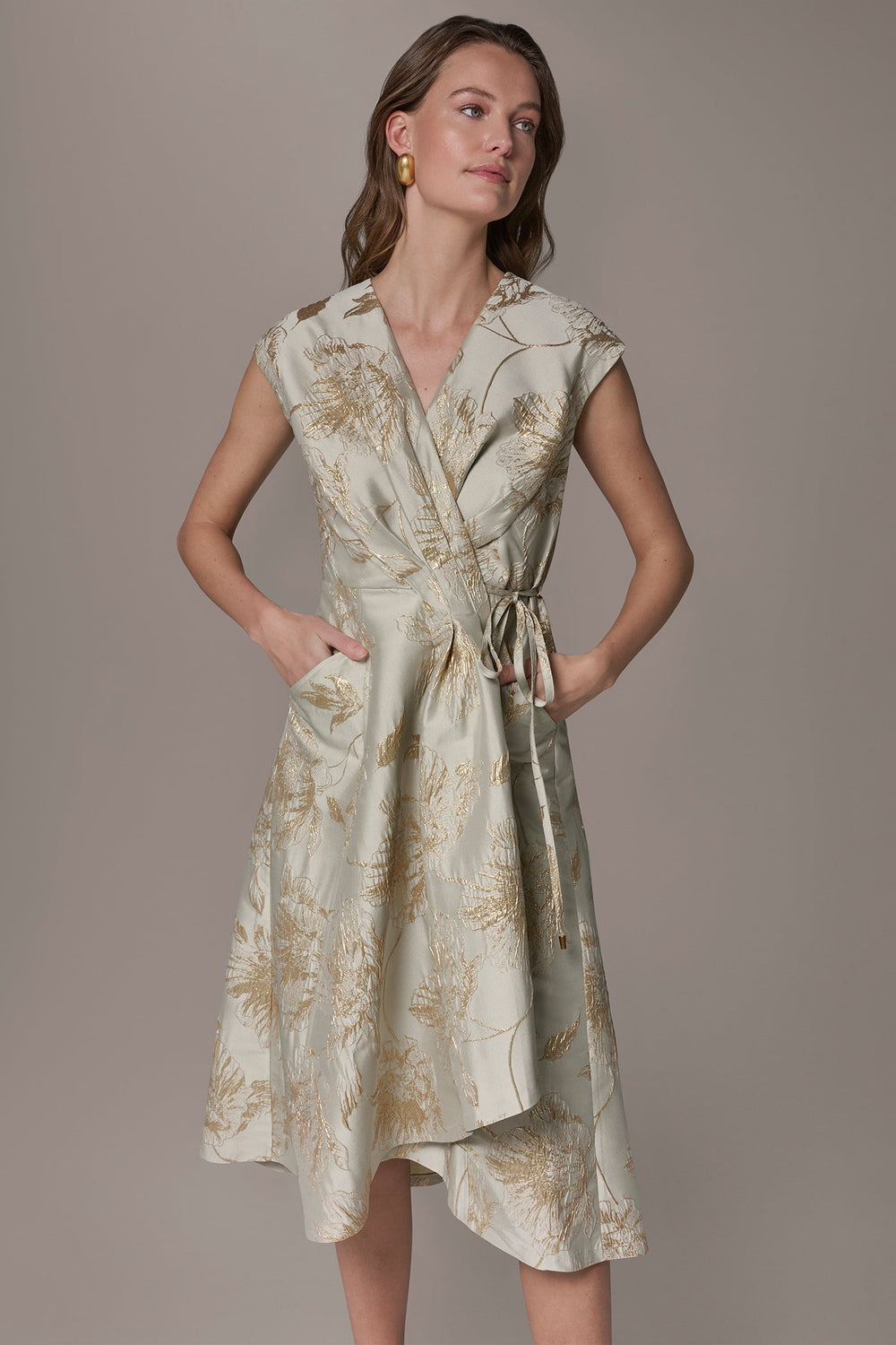 Donna Karan | FLORAL-JACQUARD MIDI WRAP DRESS
