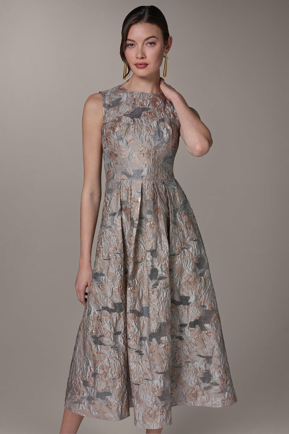 Donna Karan | SLEEVELESS FLORAL MIDI FIT AND FLARE GOWN