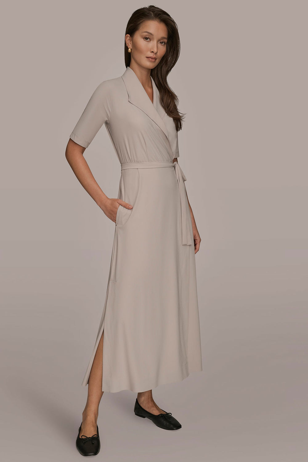 Donna Karan | THE MODERN TRAVEL ELBOW-SLEEVE MIDI WRAP DRESS