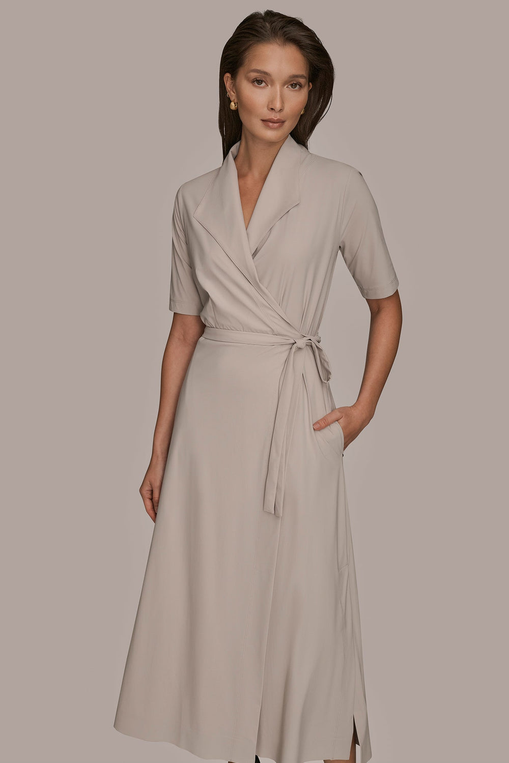 Donna Karan | THE MODERN TRAVEL ELBOW-SLEEVE MIDI WRAP DRESS