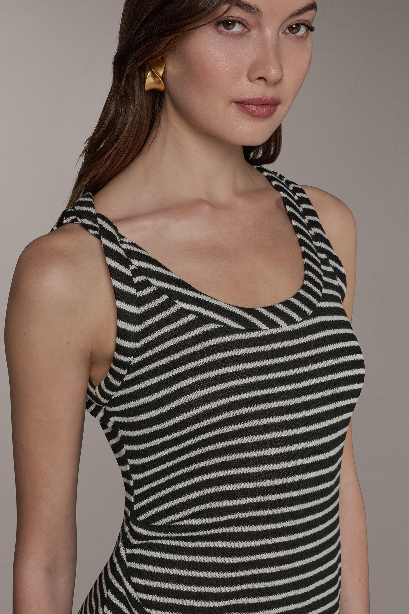 Donna Karan | SLEEVELESS TWIST MIDI DRESS
