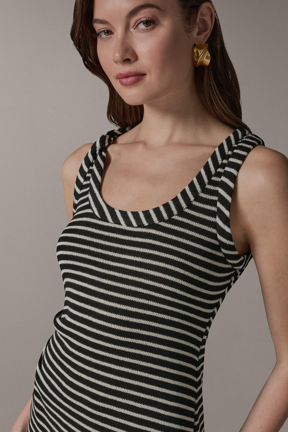 Donna Karan | SLEEVELESS TWIST MIDI DRESS