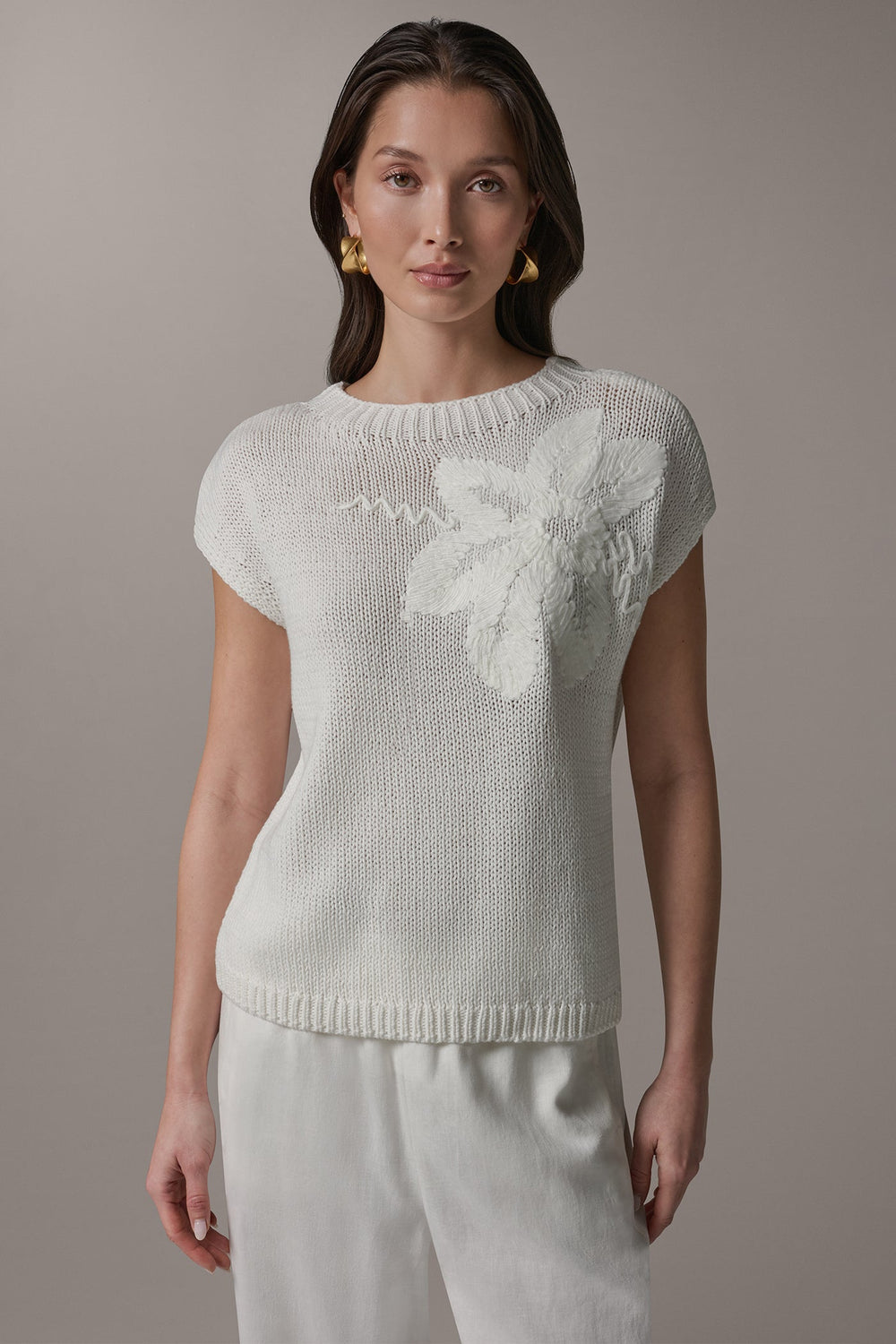 Donna Karan | SLEEVELESS FLORAL SWEATER