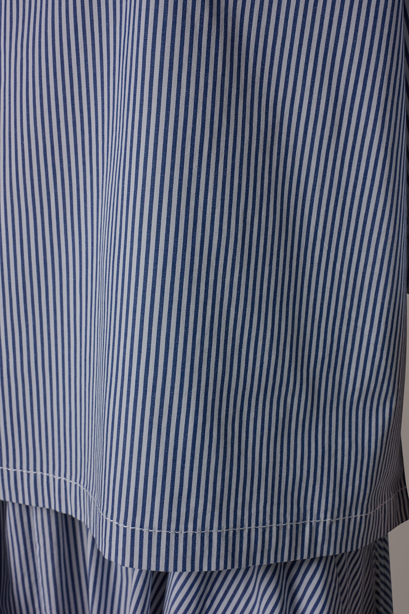Donna Karan | 3/4 SLEEVE STRIPE BLOUSE