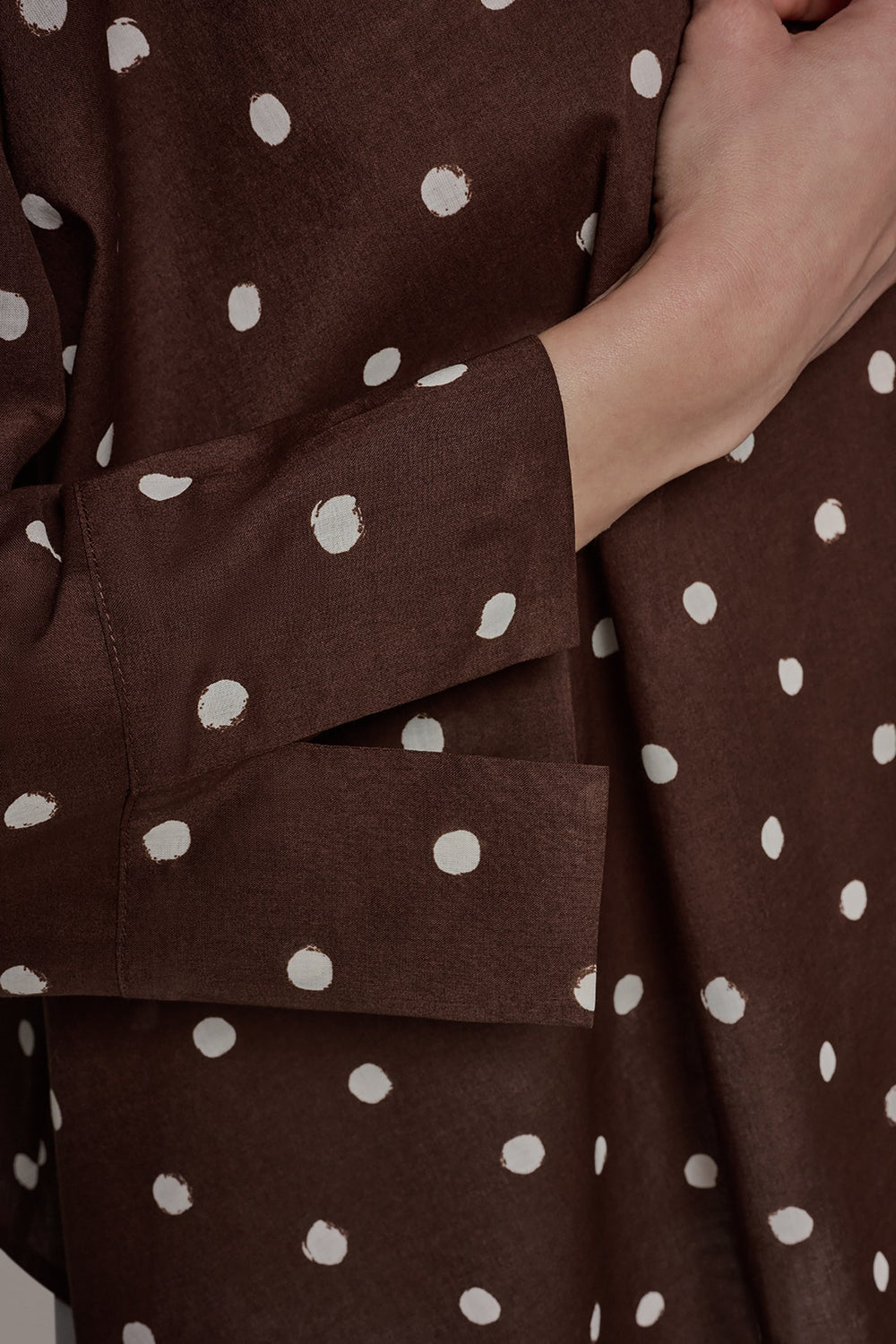 Donna Karan | BRACELET SLEEVE POLKA DOT BLOUSE