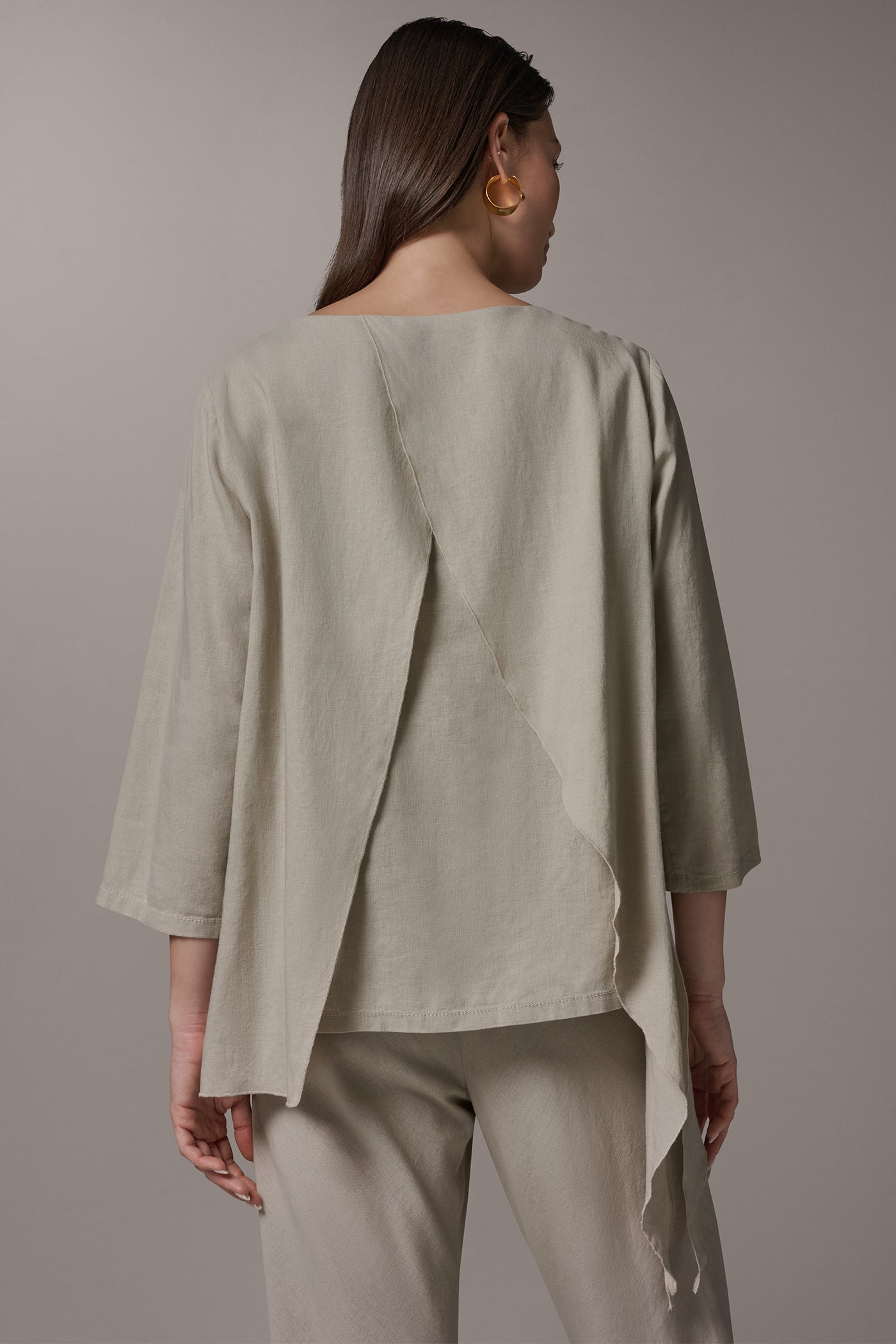 Donna Karan | 3/4 SLEEVE OVERLAY BLOUSE