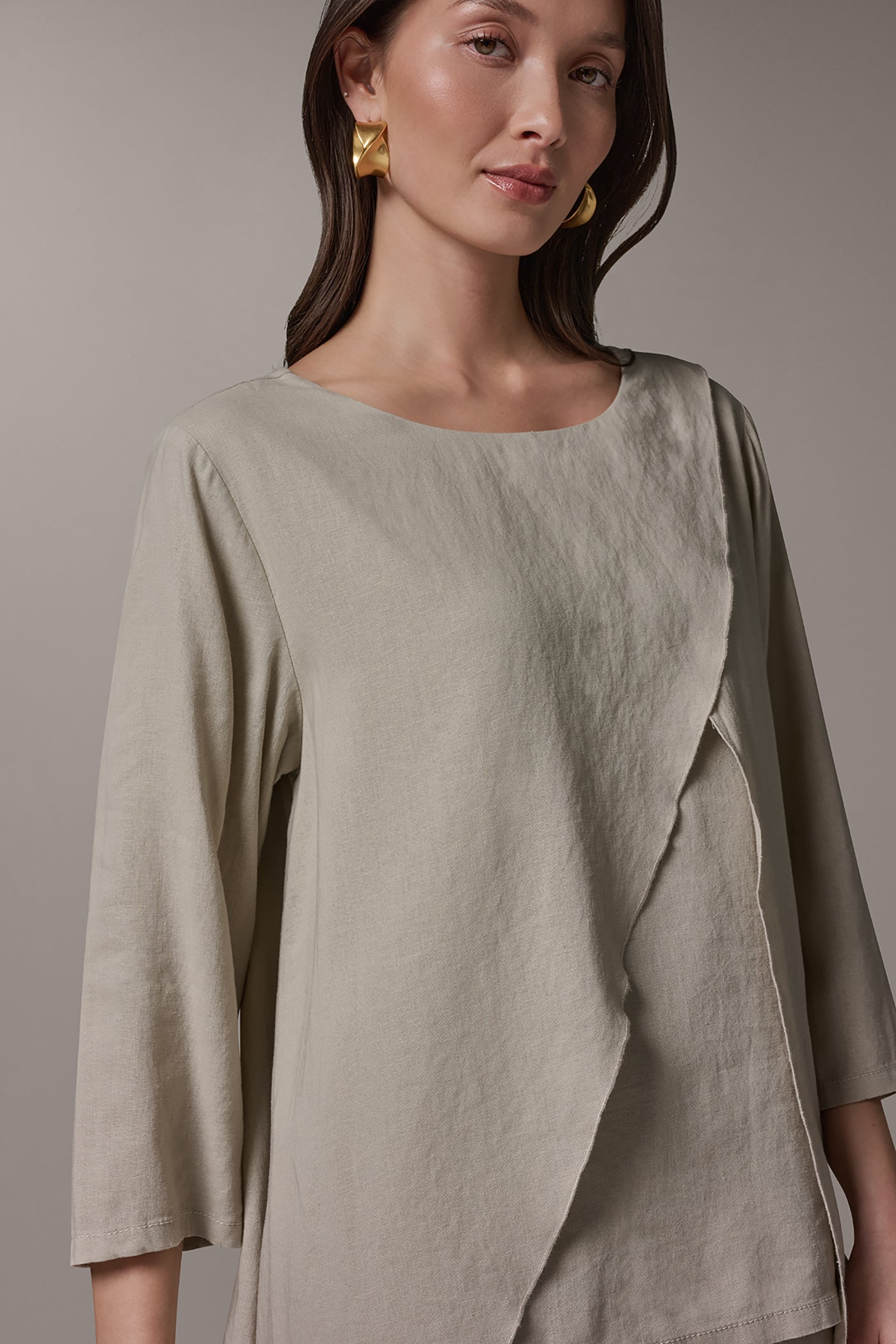 Donna Karan | 3/4 SLEEVE OVERLAY BLOUSE