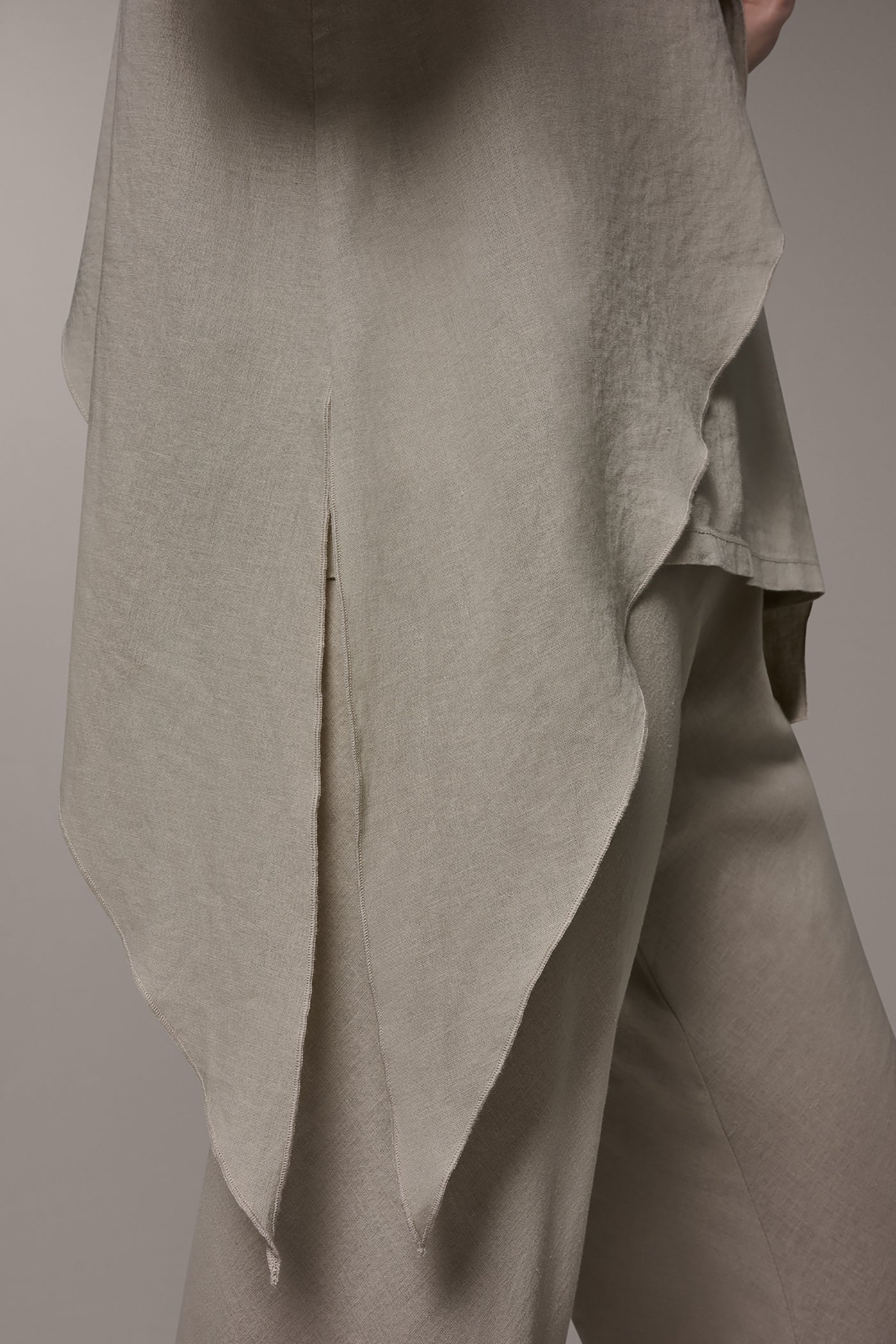 Donna Karan | 3/4 SLEEVE OVERLAY BLOUSE