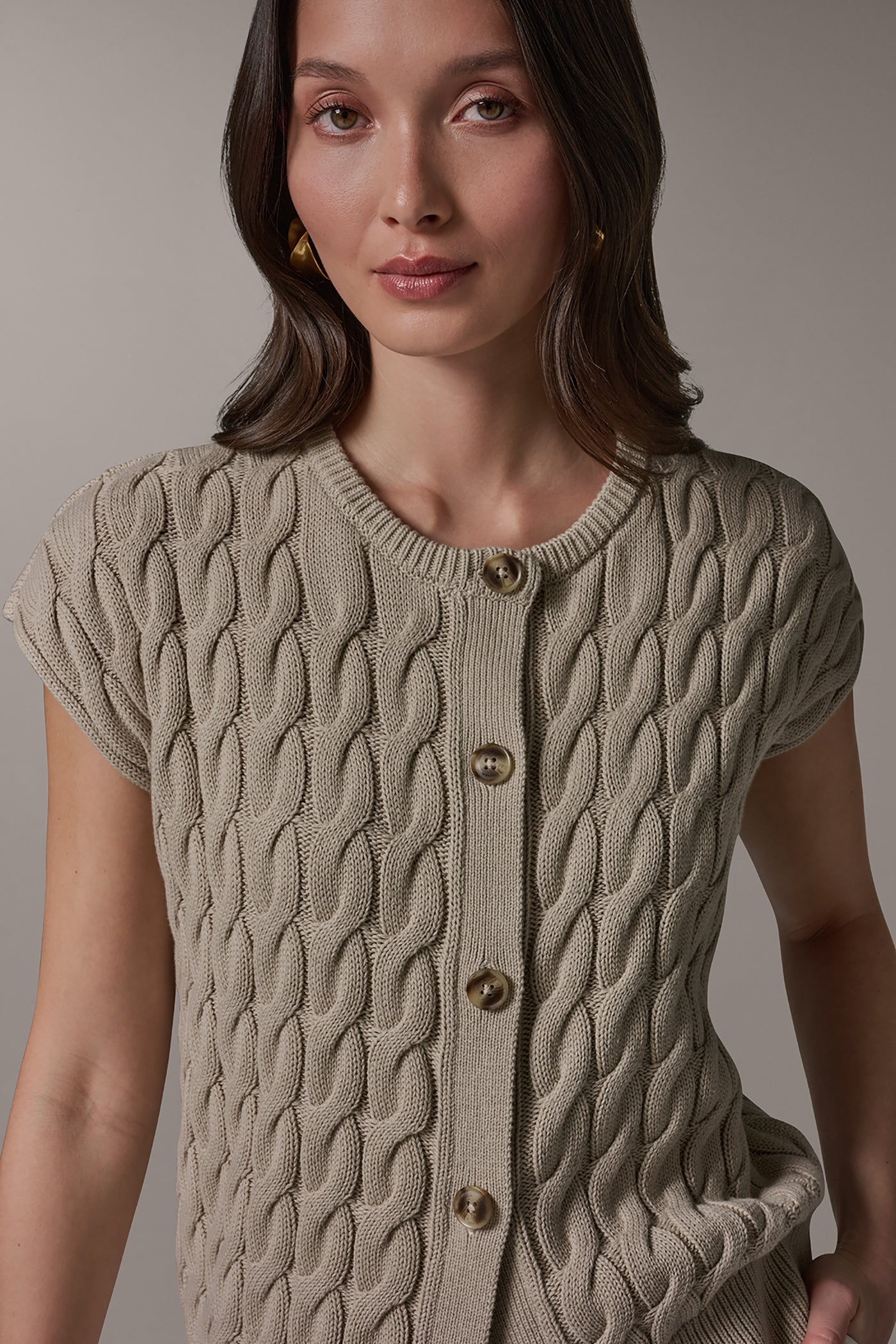 Donna Karan | SLEEVELESS CABLE KNIT VEST