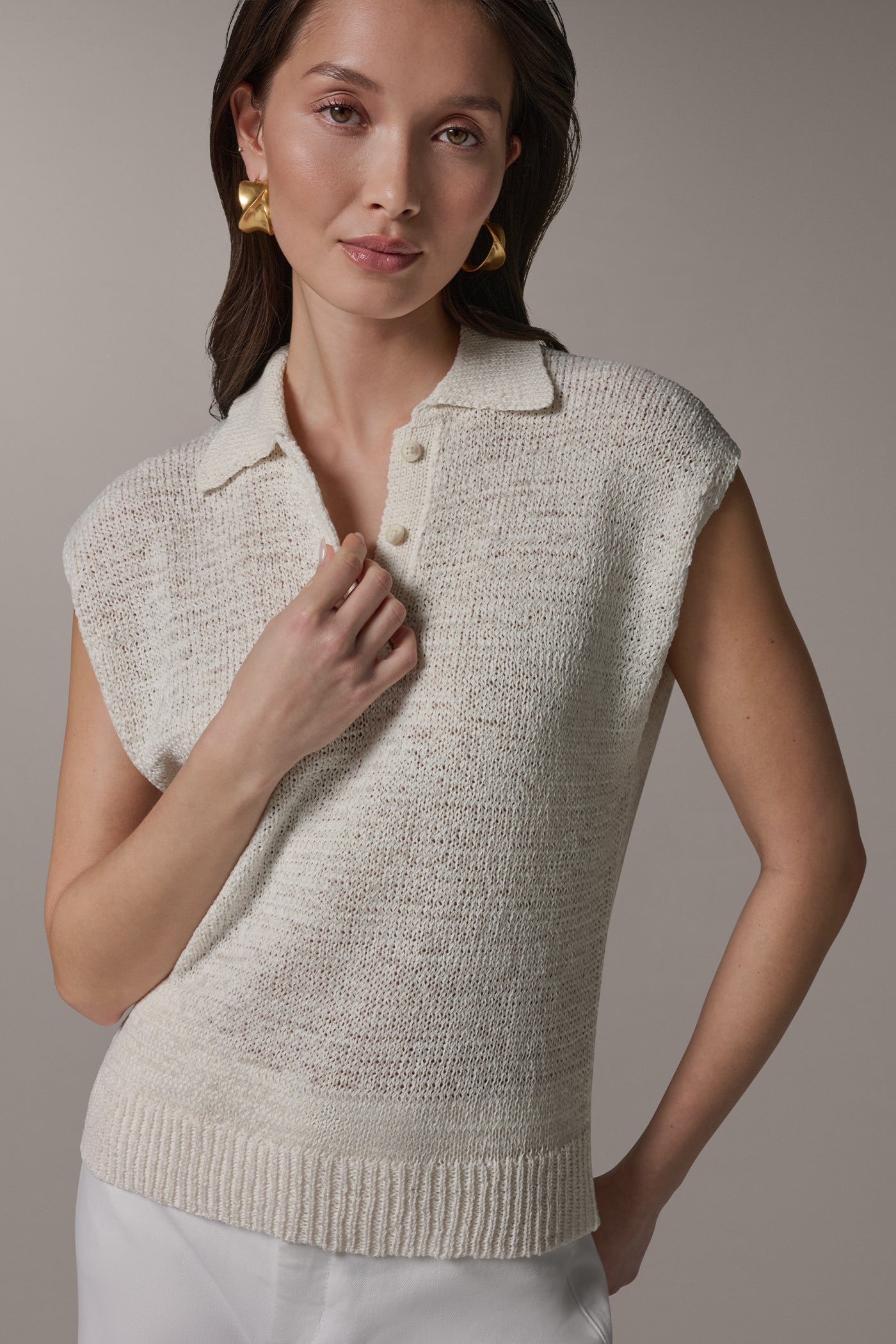 Donna Karan | SLEEVELESS POLO SWEATER