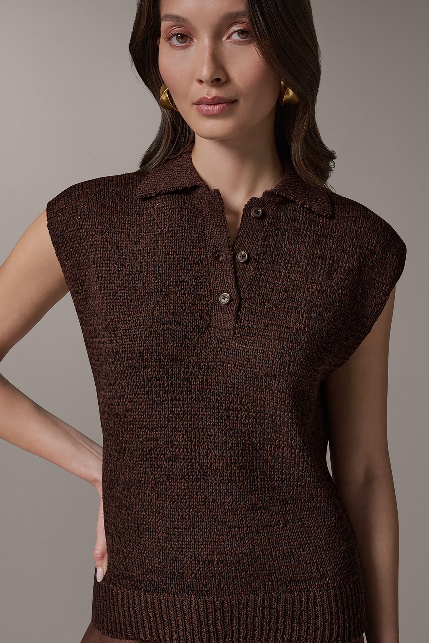Donna Karan | SLEEVELESS POLO SWEATER