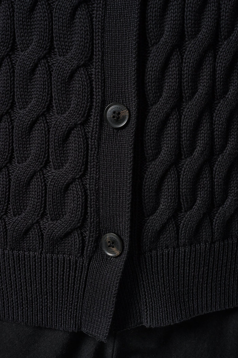 Donna Karan | SLEEVELESS CABLE KNIT VEST