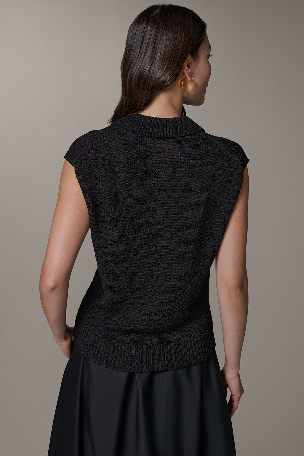 Donna Karan | SLEEVELESS POLO SWEATER