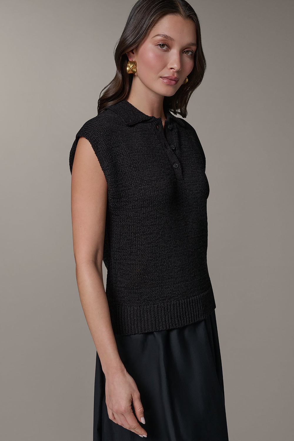 Donna Karan | SLEEVELESS POLO SWEATER