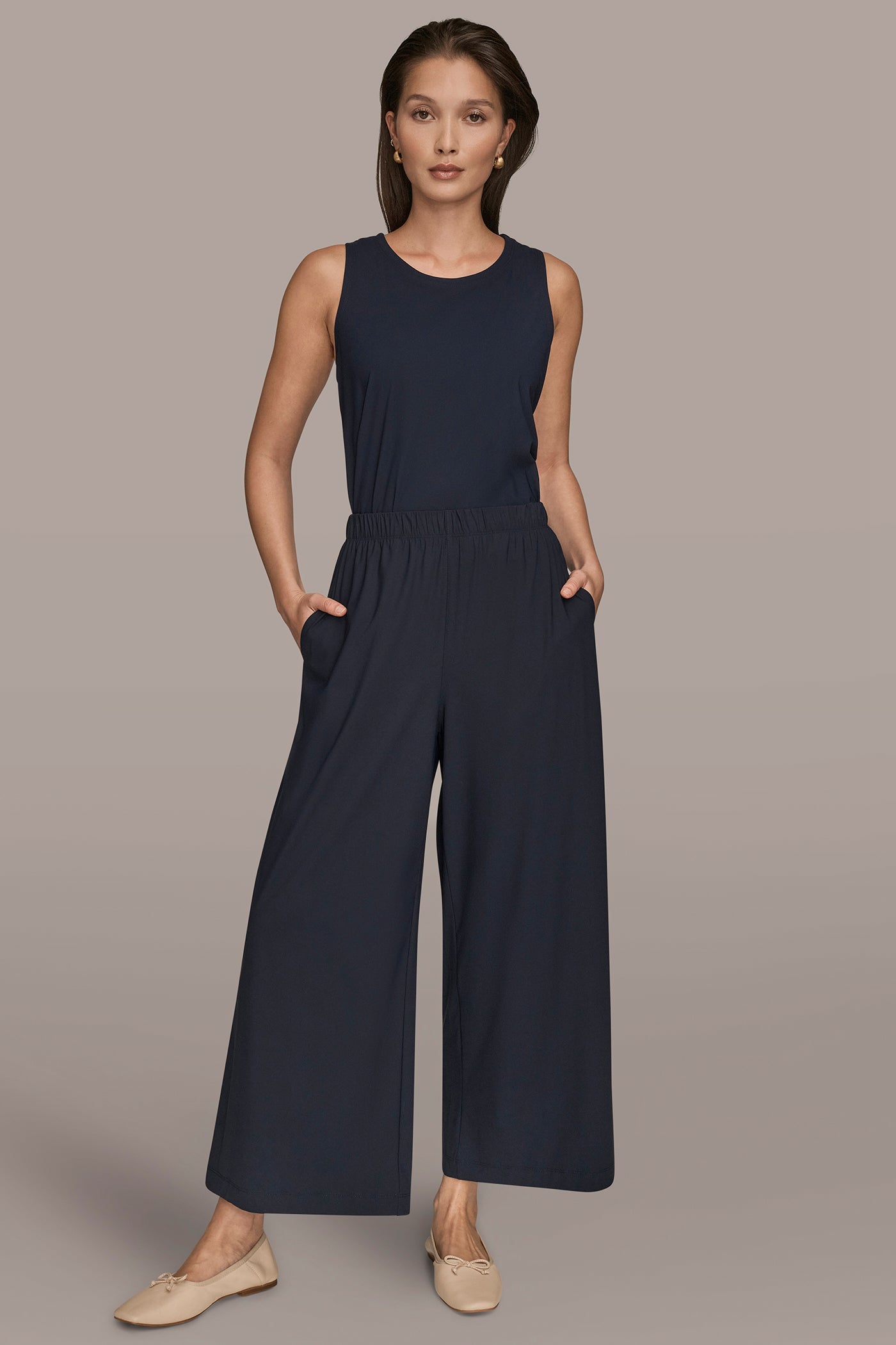 Donna Karan | THE MODERN TRAVEL MID-RISE RELAXED ANKLE PANT