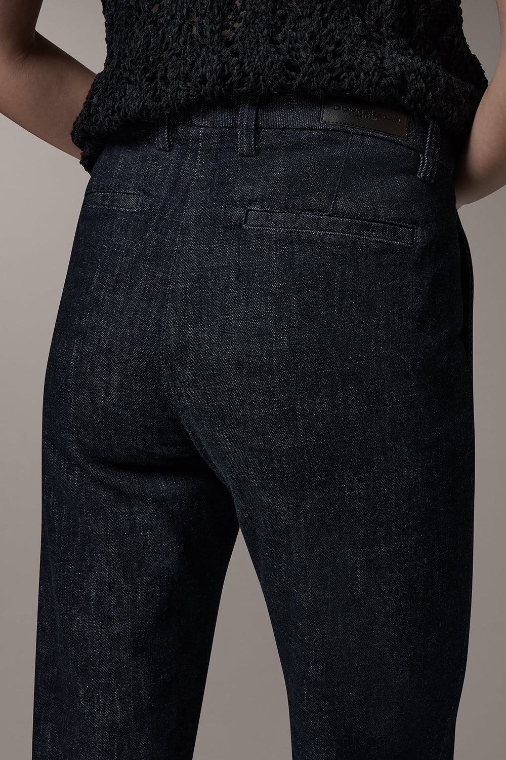 Donna Karan | THE DONNA MID-RISE TROUSER JEAN