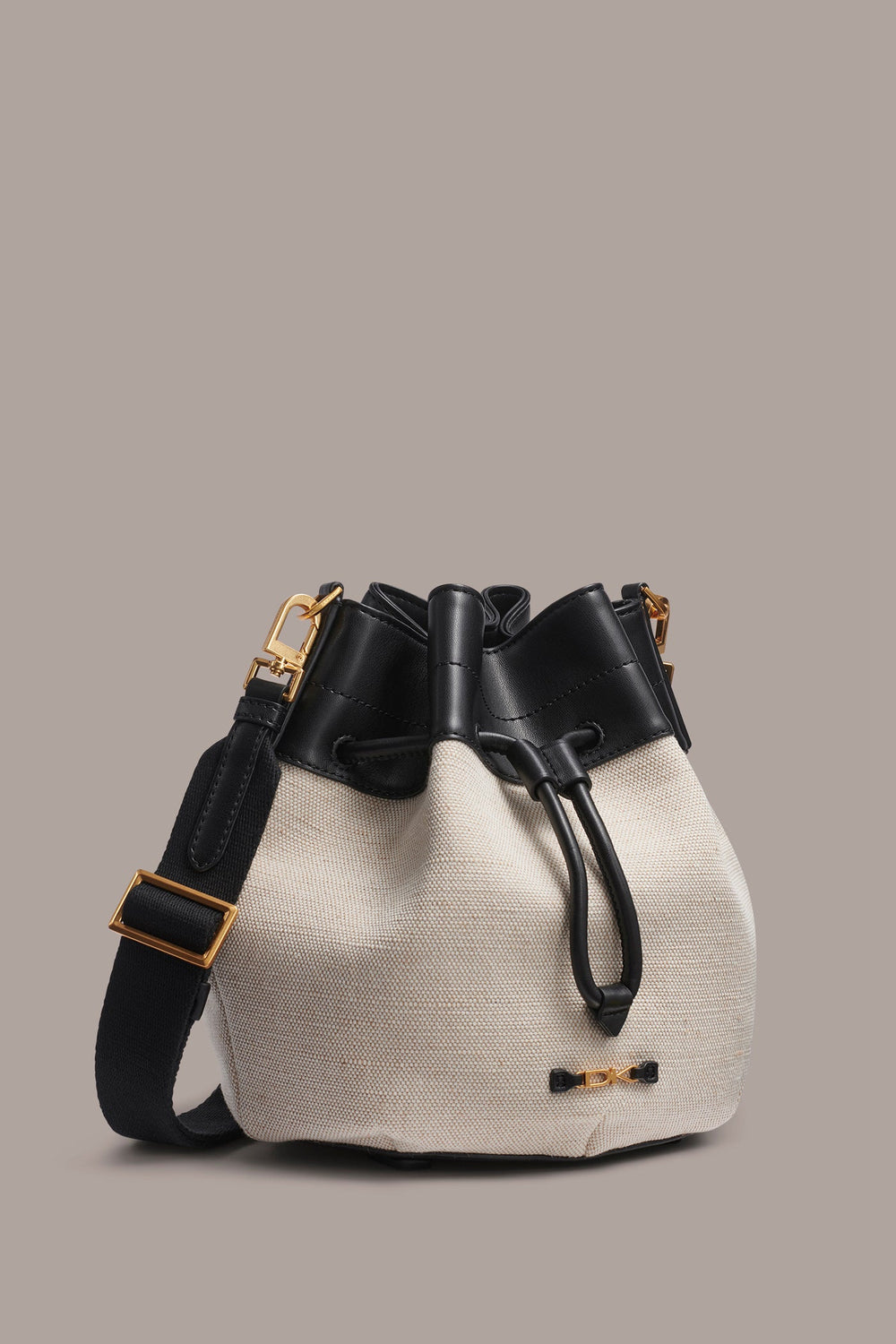 Donna Karan | WEEKEND CANVAS BUCKET BAG