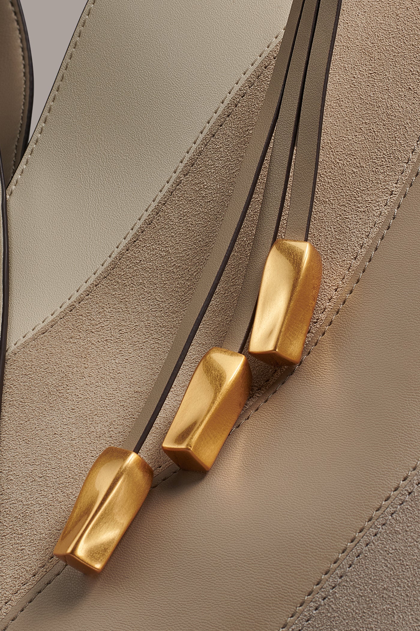 Donna Karan | BALDWIN SHOULDER BAG