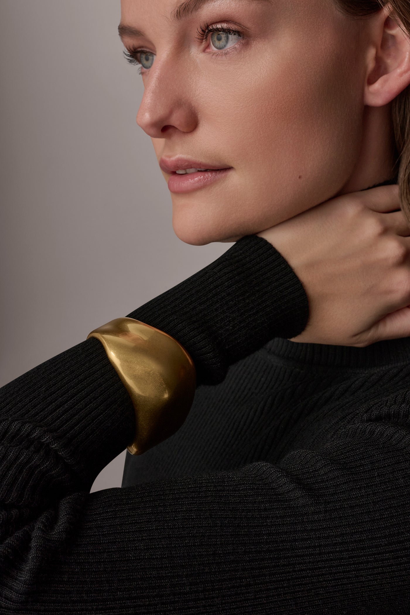 Donna Karan | SIGNATURE CUFF BRACELET