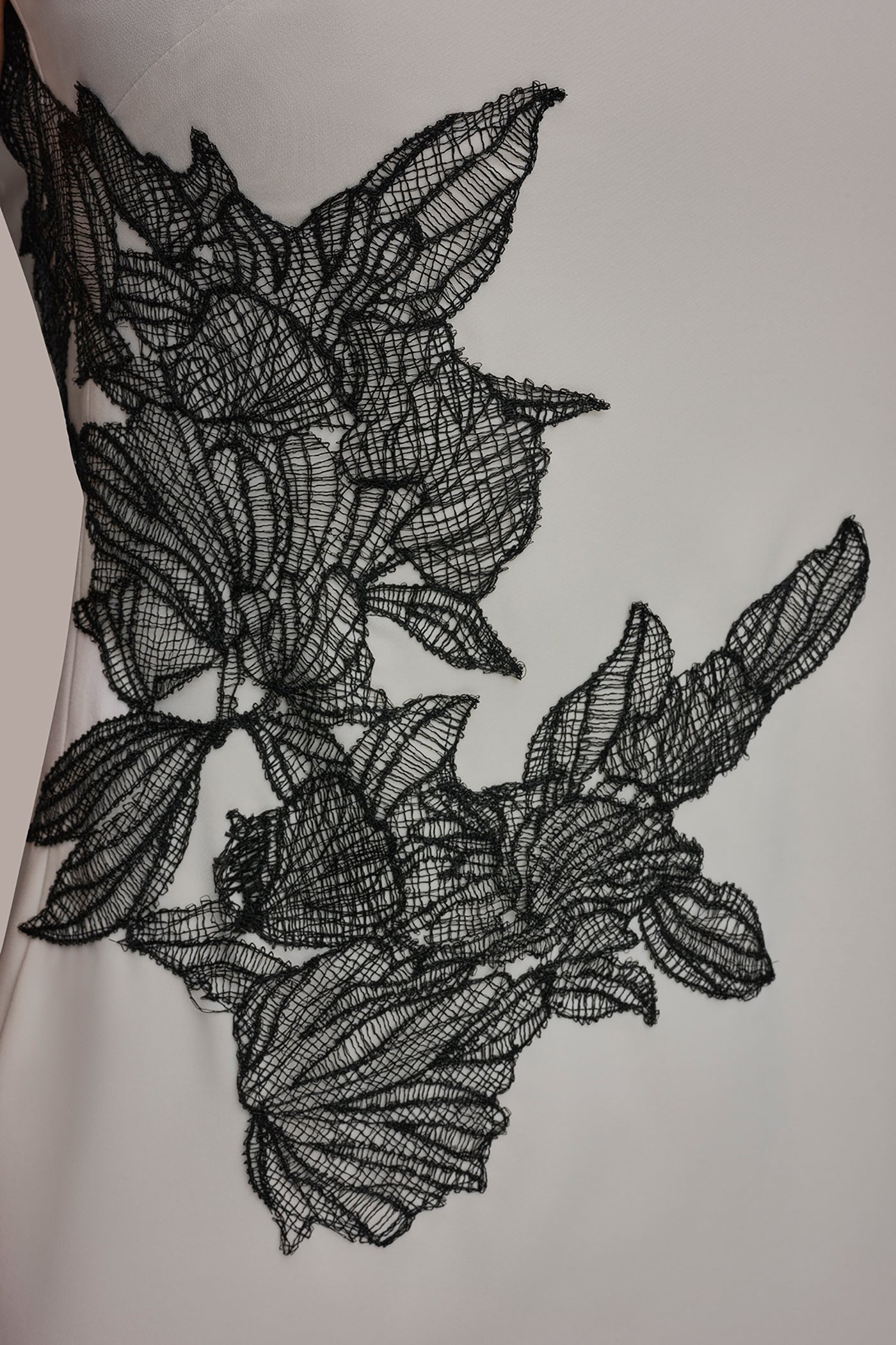 Donna Karan | FLORAL APPLIQUÉ SLEEVELESS COWL-BACK SHEATH DRESS