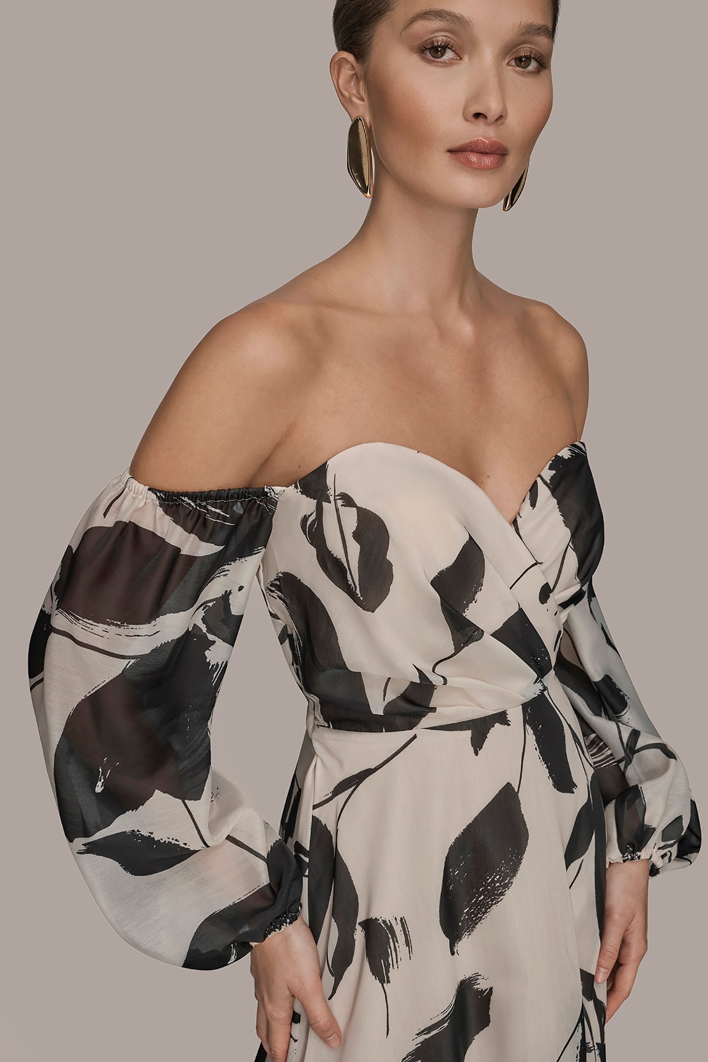 Donna Karan | ORGANZA OFF-THE-SHOULDER FLORAL GOWN