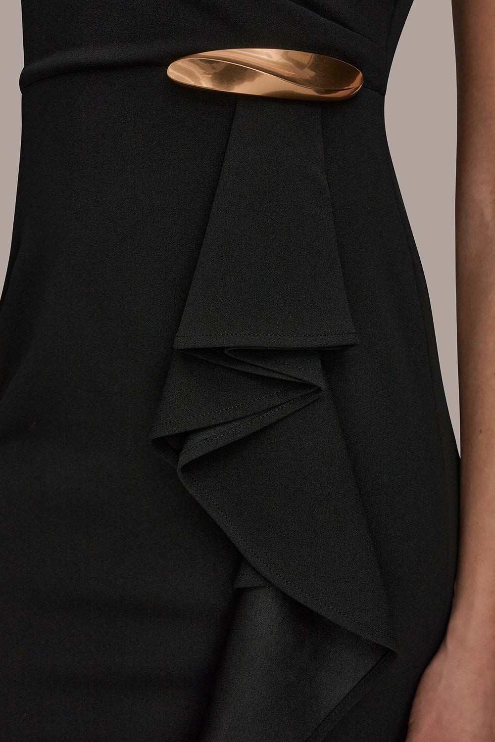 Donna Karan | SHORT SLEEVE ASYMMETRIC RUFFLE SHEATH DRESS