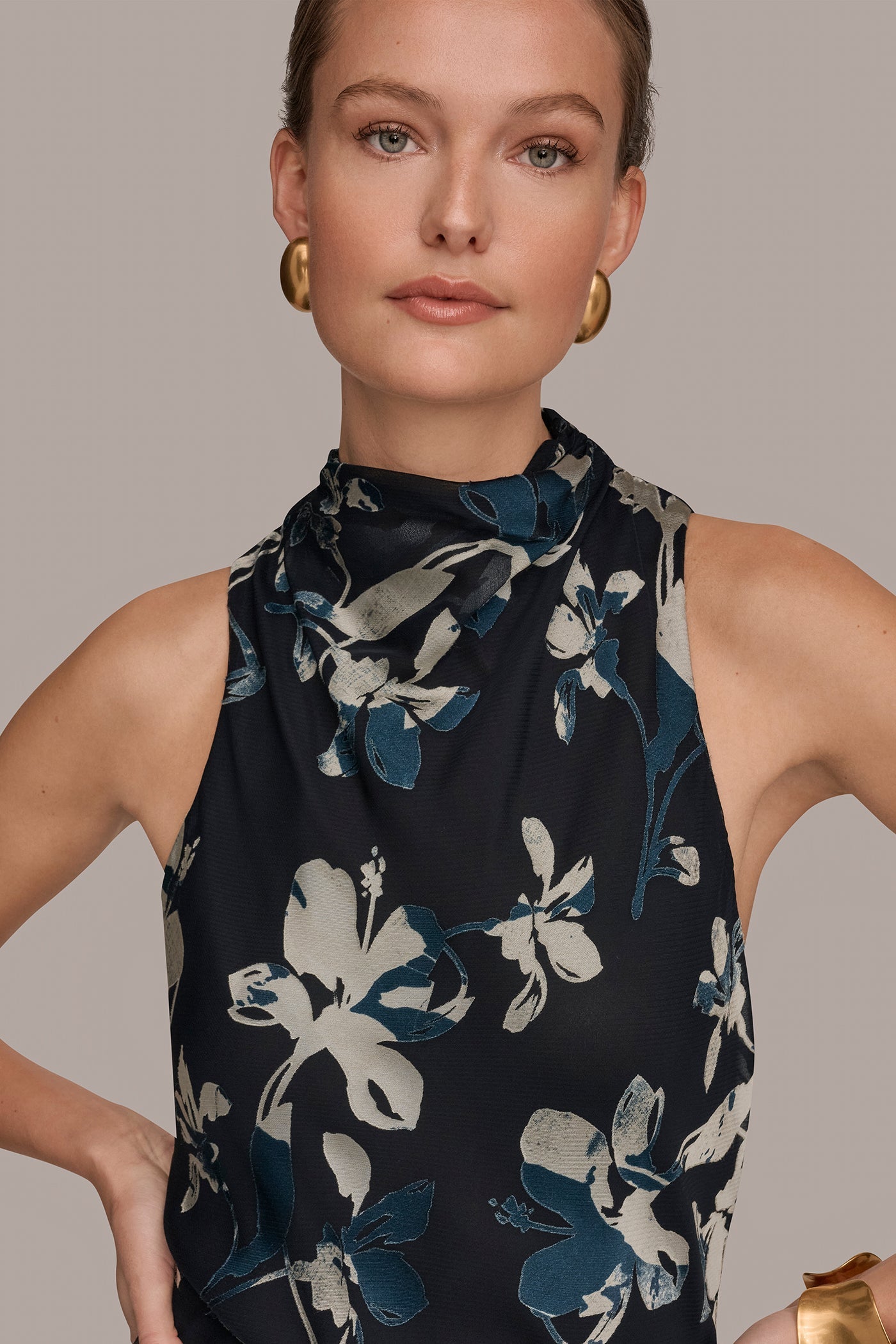 Donna Karan | BURNOUT HIGH-NECK DRESS