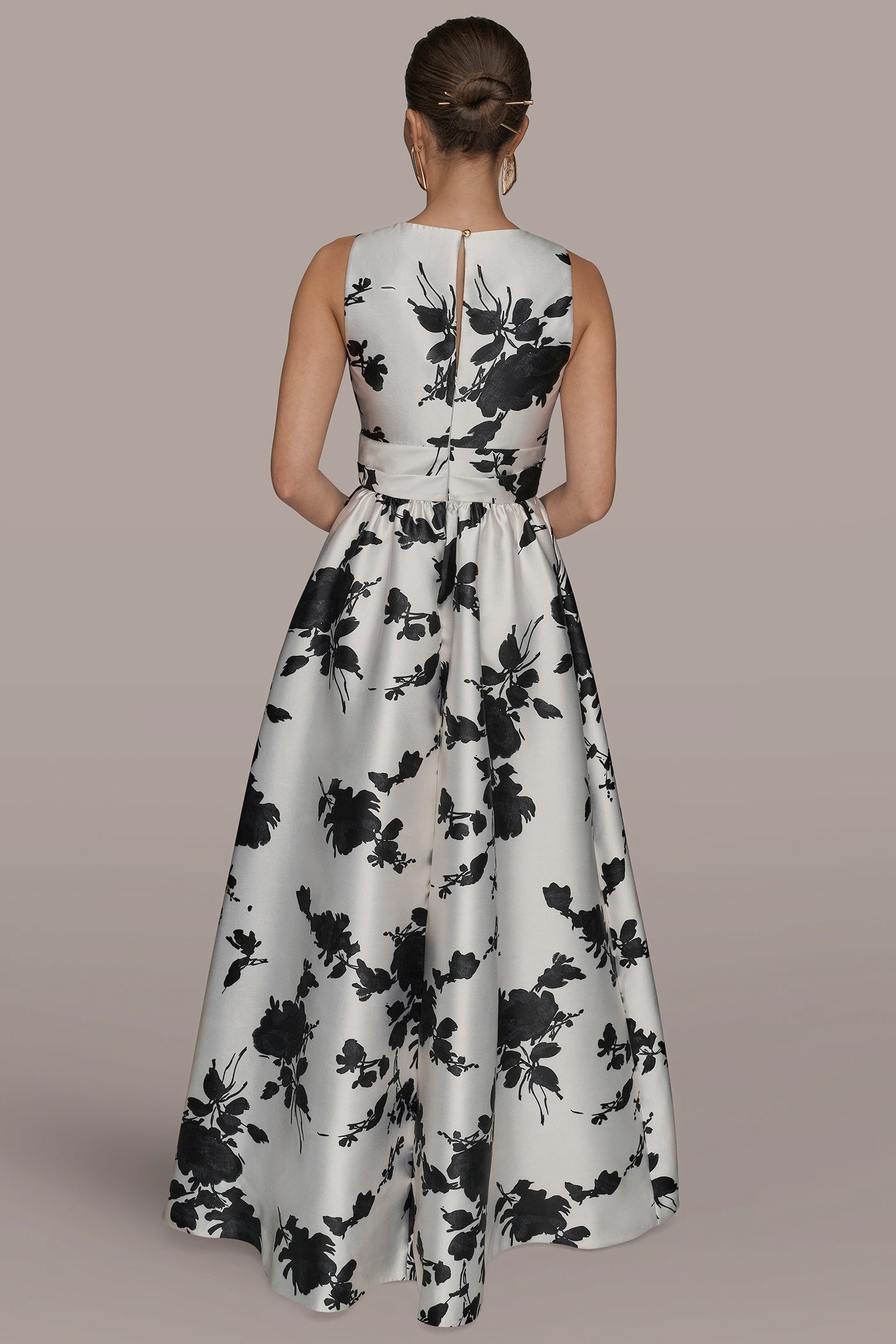 Donna Karan | MIKADO SLEEVELESS V-NECK FLORAL GOWN