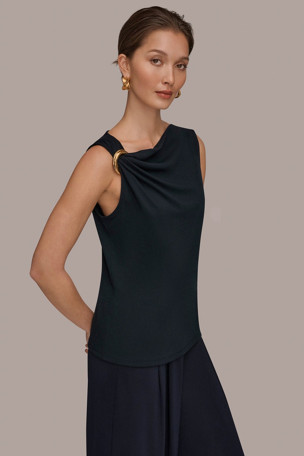 Donna Karan | ASYMMETRIC BLOUSE