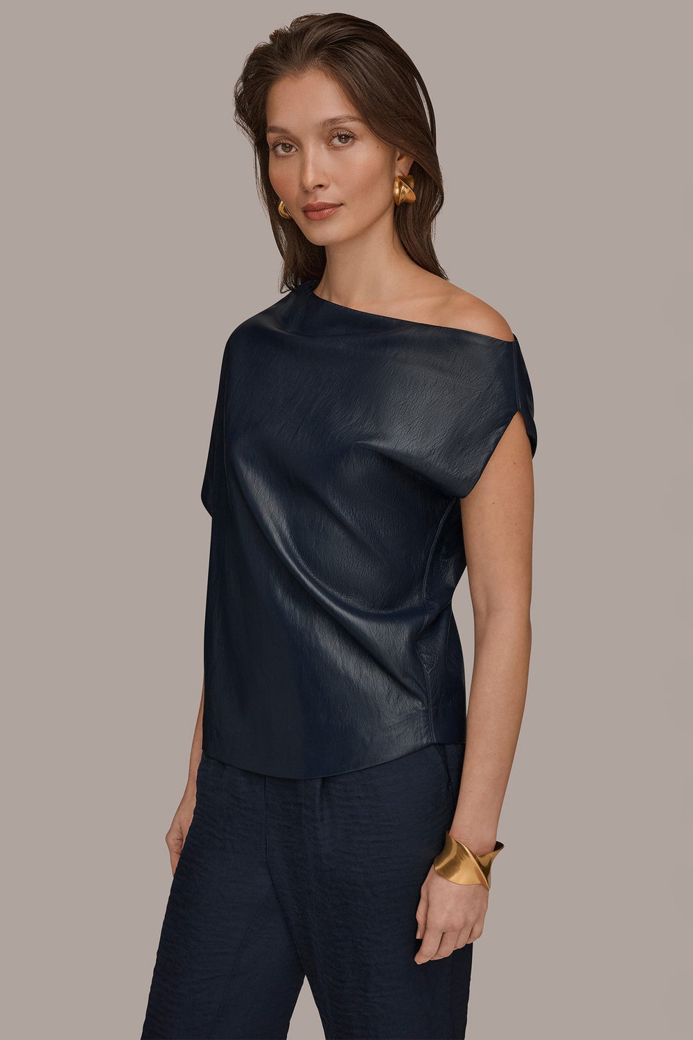 Donna Karan | ASYMMETRIC ANGLE HEM TOP