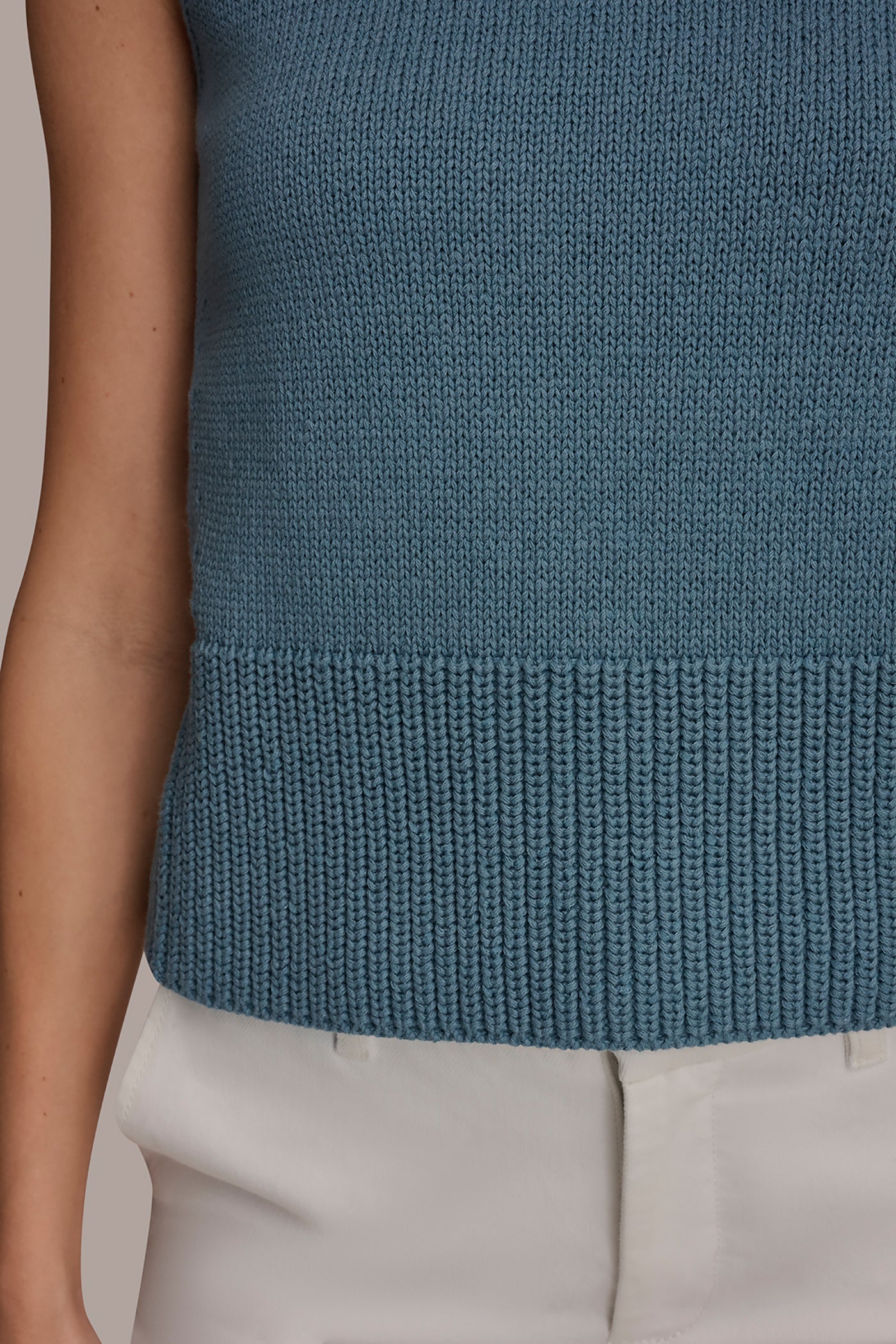 Donna Karan | SLEEVELESS A-LINE SWEATER