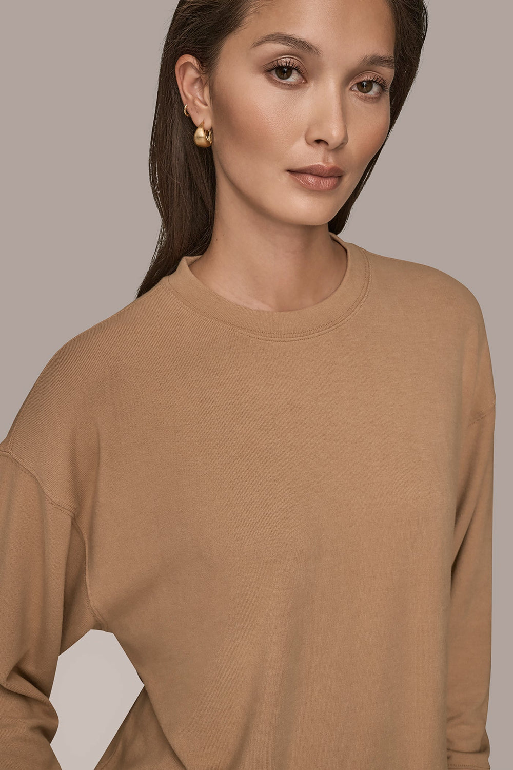 Donna Karan | LONG SLEEVE SWEATSHIRT