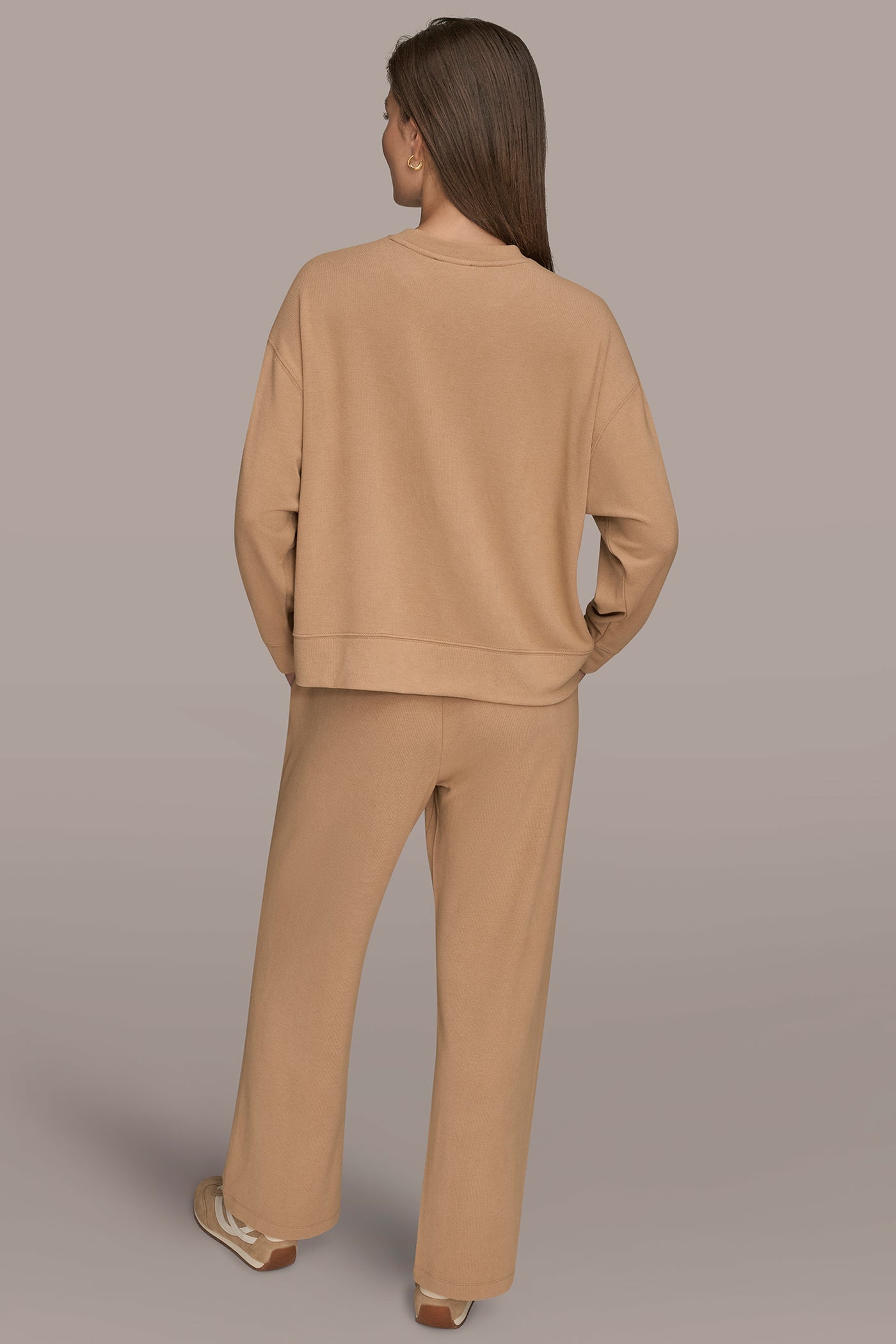 Donna Karan | LONG SLEEVE SWEATSHIRT