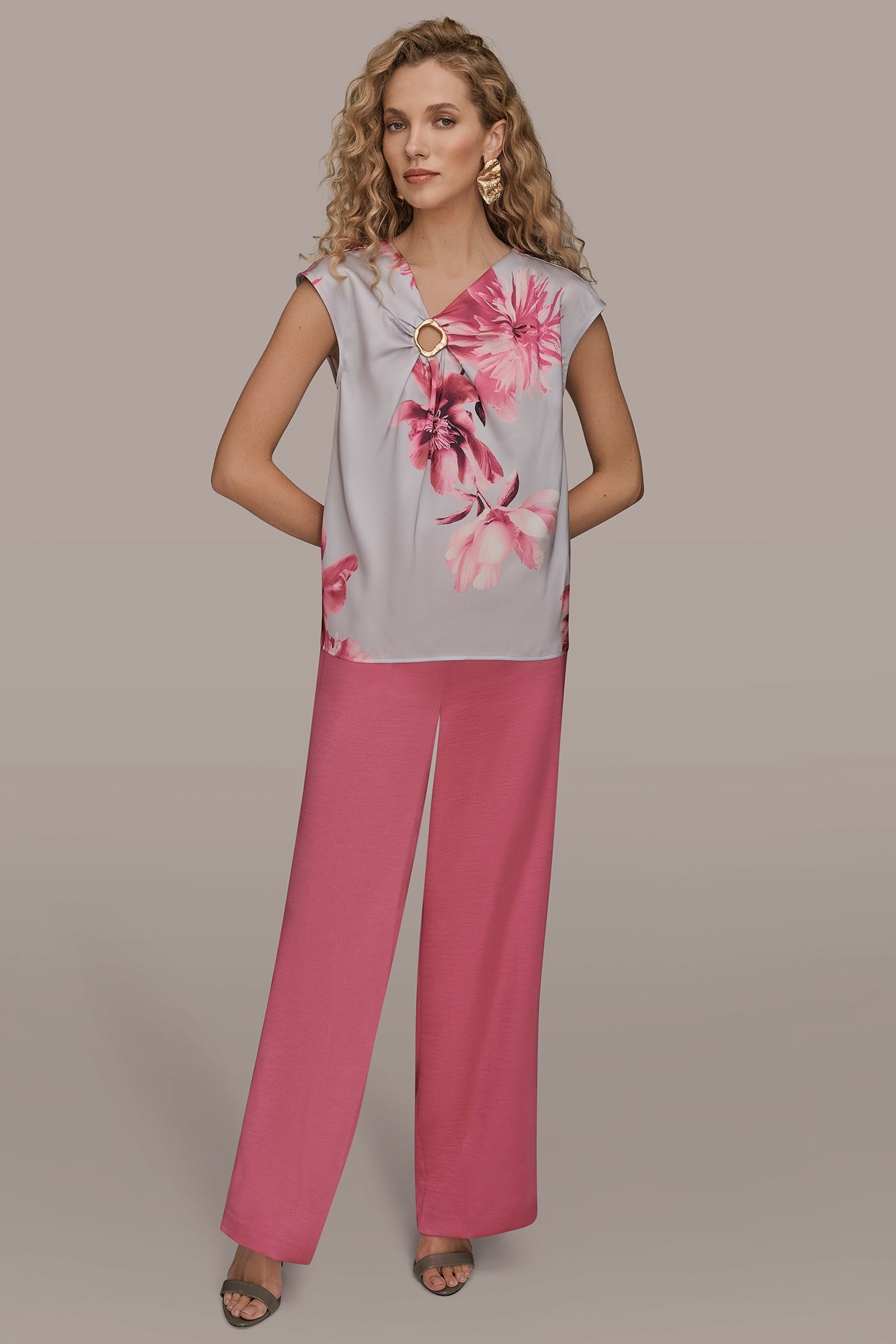 Donna Karan | CIRCLE KEYHOLE BLOUSE