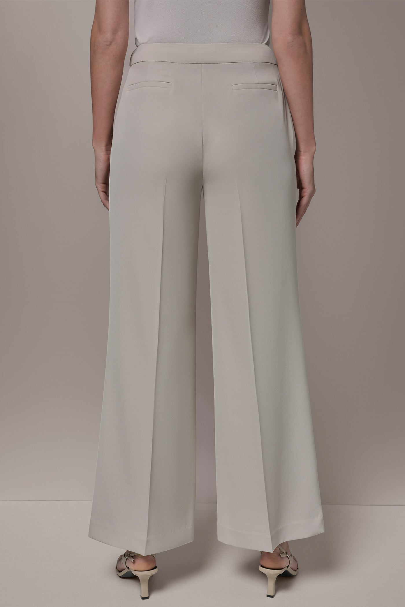 Donna Karan | MID-RISE PLEATED WIDE-LEG SUIT PANT