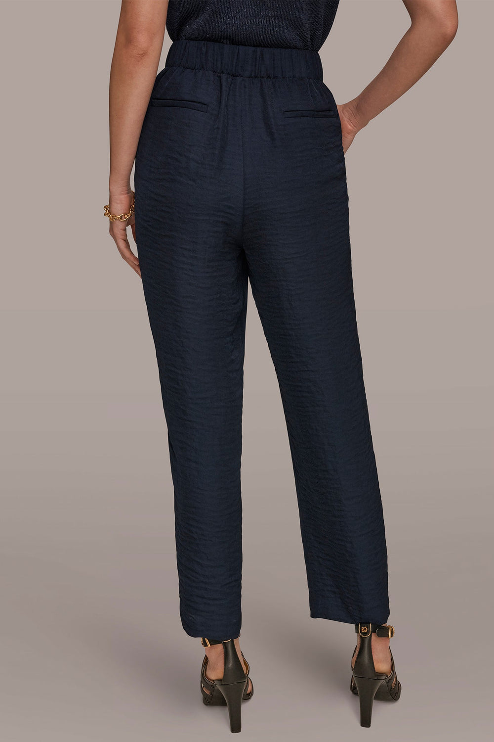 Donna Karan | PLEATED STRAIGHT PANT