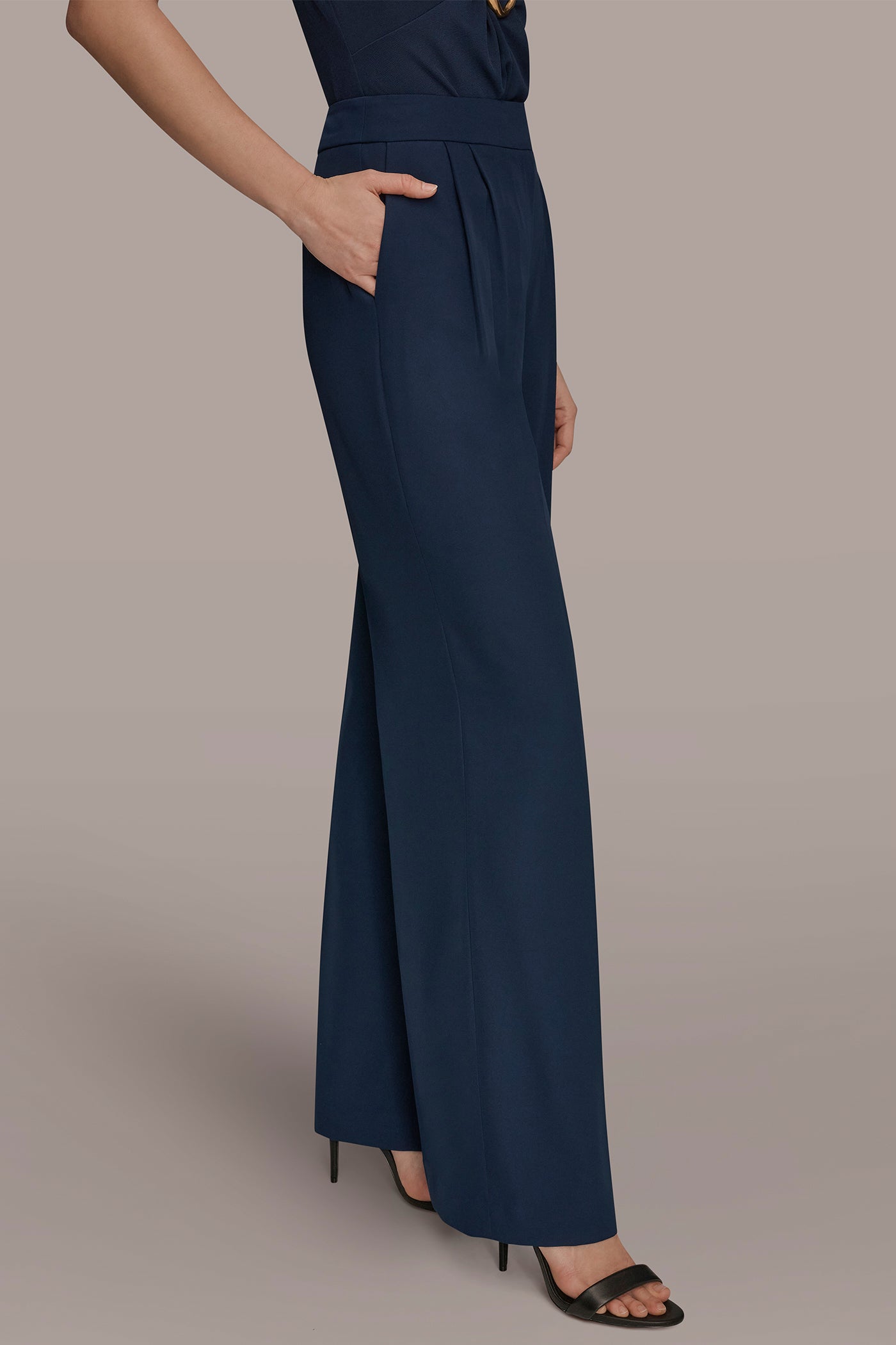 Donna Karan | MID-RISE PLEATED WIDE-LEG SUIT PANT