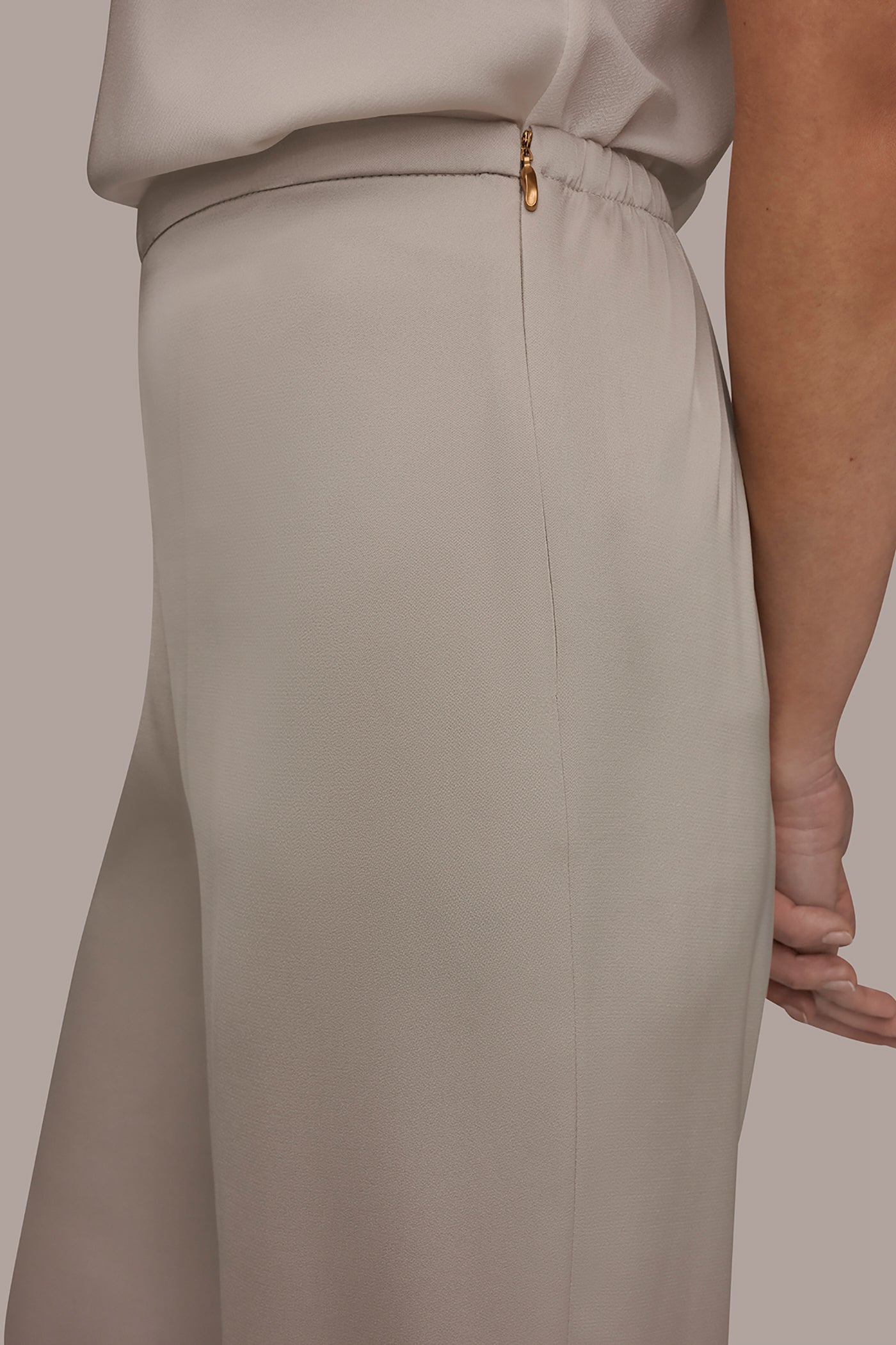 Donna Karan | WIDE LEG PULL ON PANT