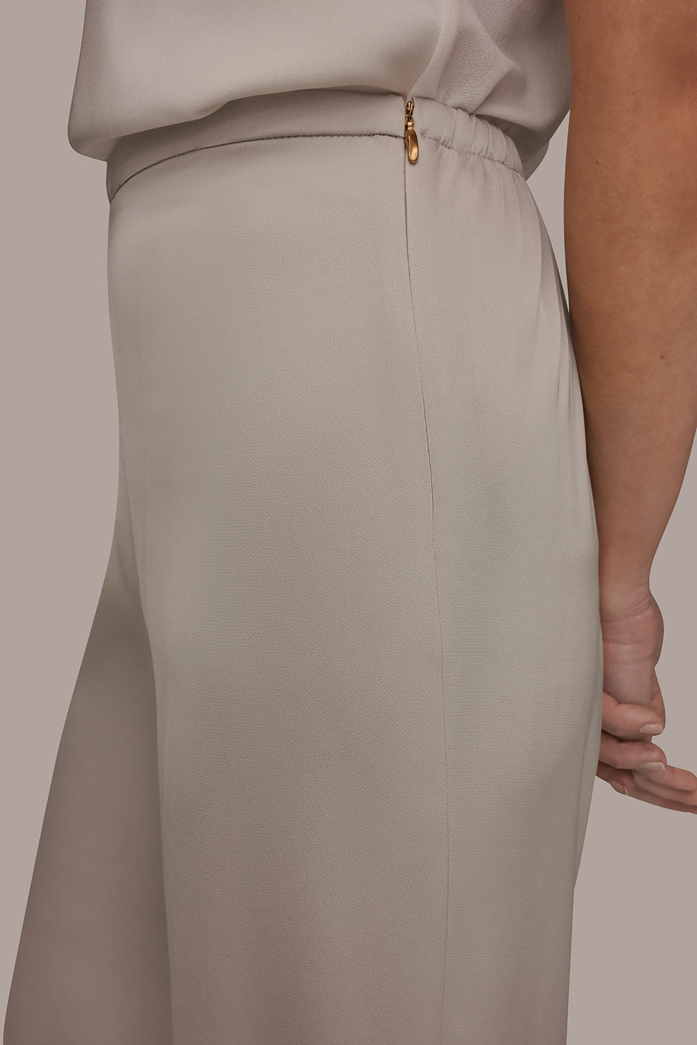 Donna Karan | WIDE LEG PULL ON PANT