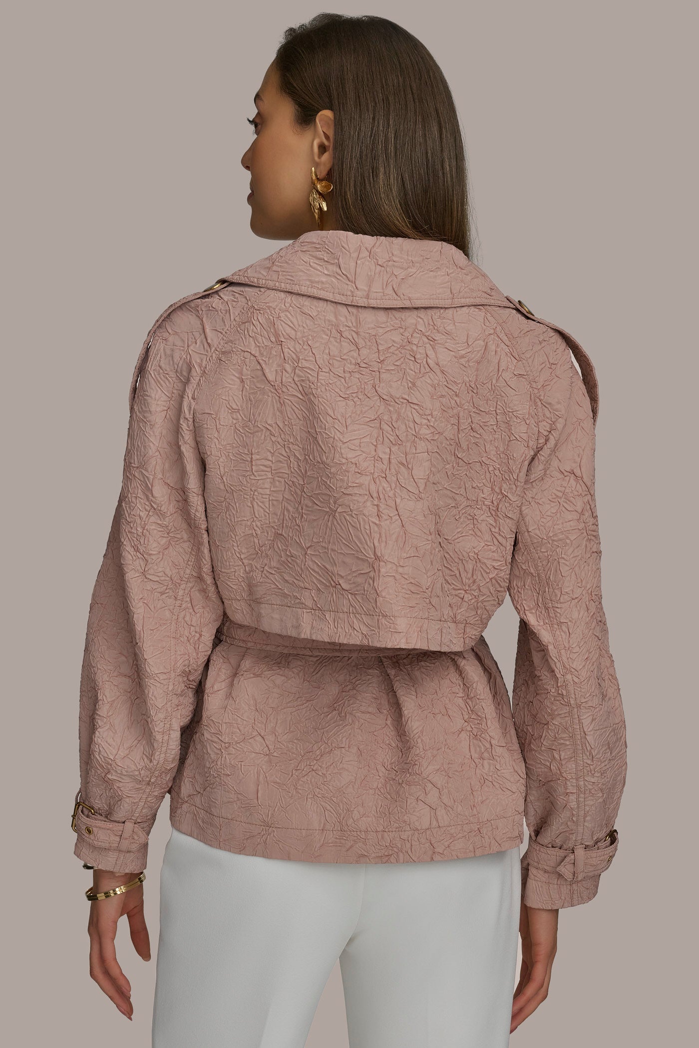 Donna Karan | TEXT BUTTON JACKET WITH TIE