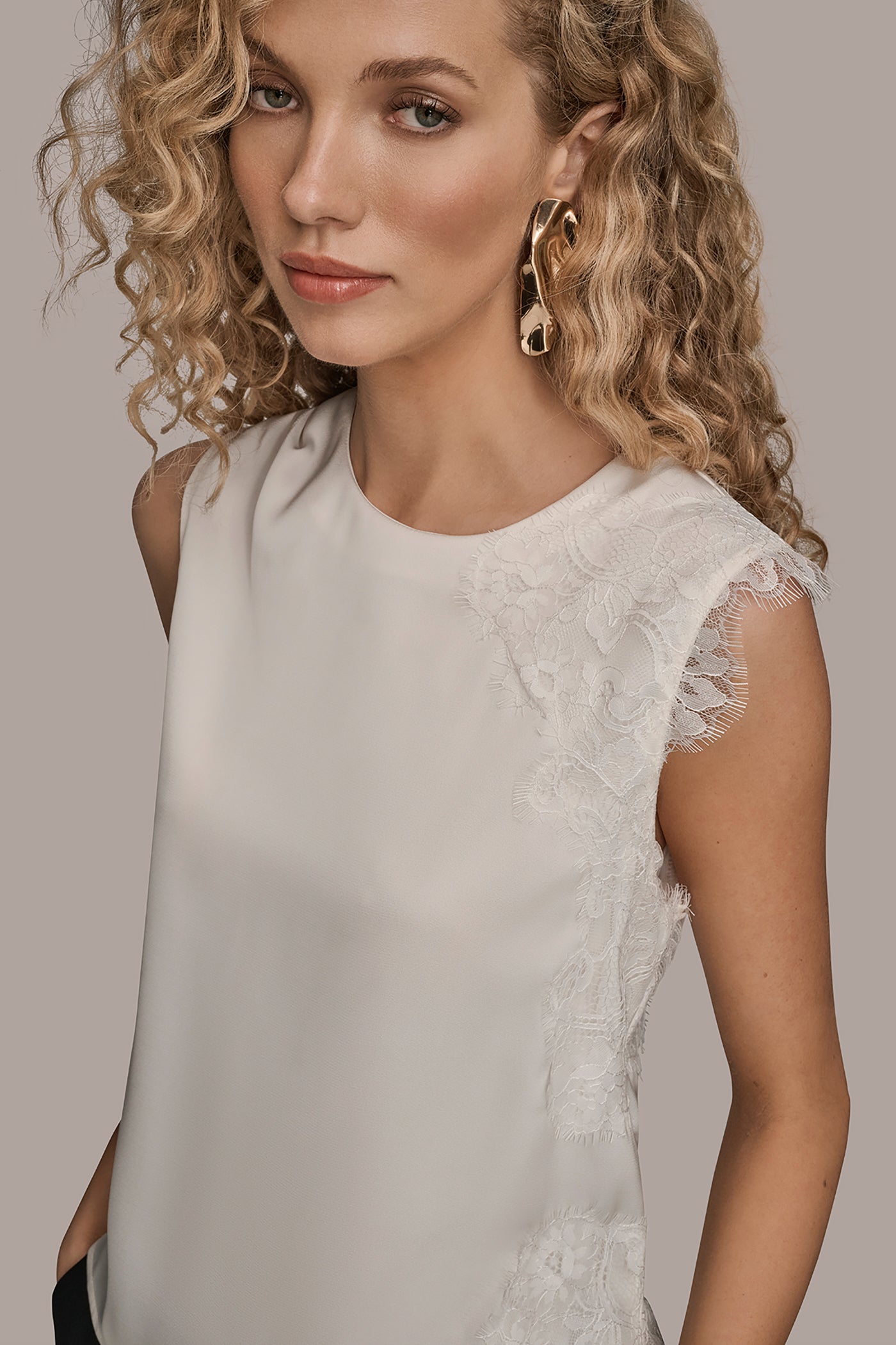 Donna Karan | SLEEVELESS LACE-TRIM CREPE BLOUSE
