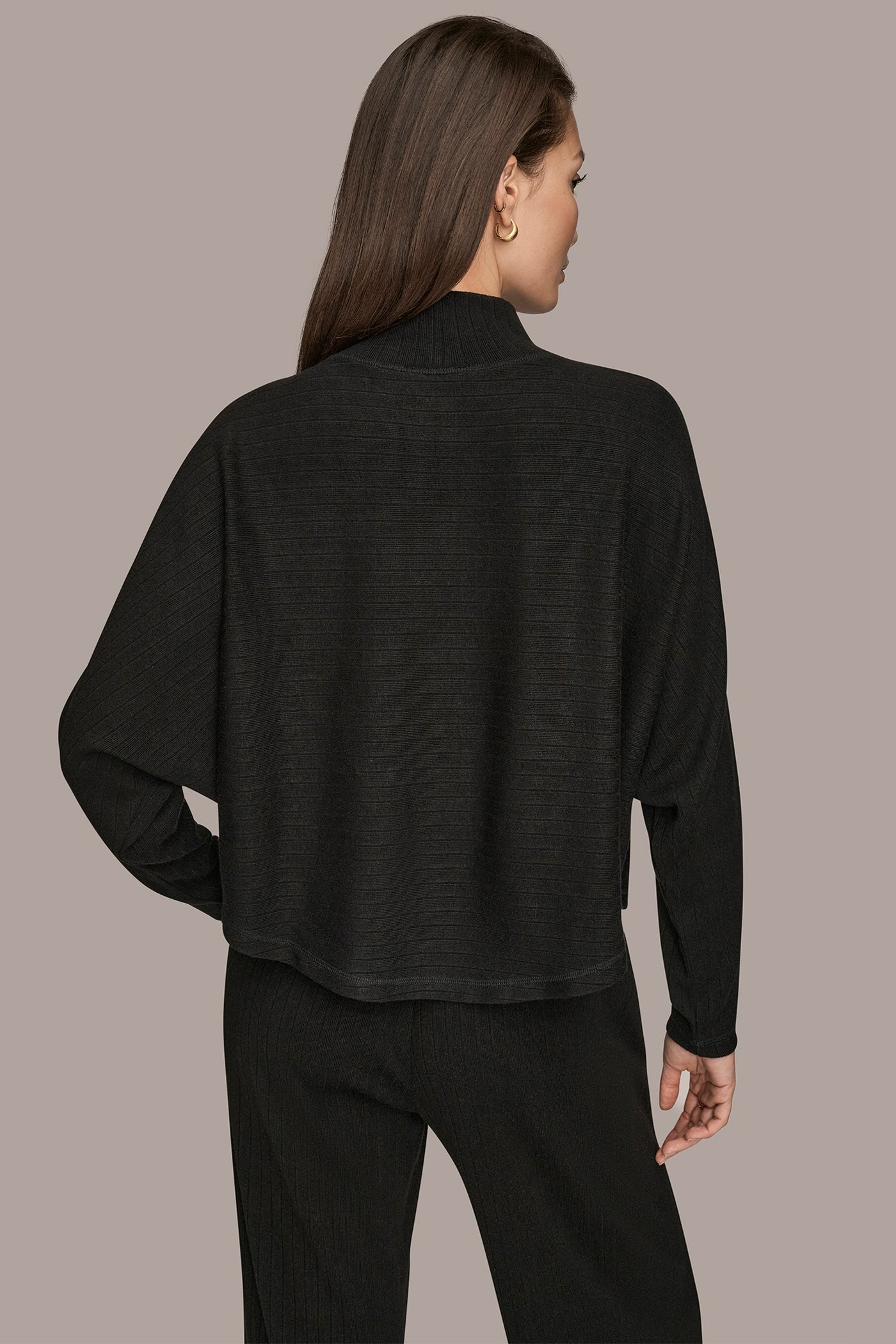 Donna Karan | MOCK-NECK TOP